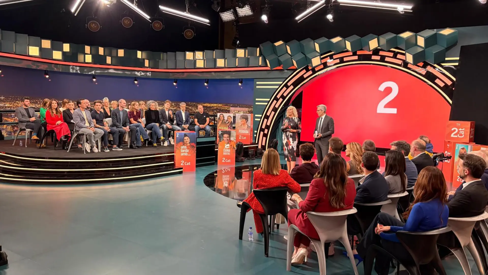 RTVE lanza el canal en catalán La 2Cat: la televisión que "parla com tu"