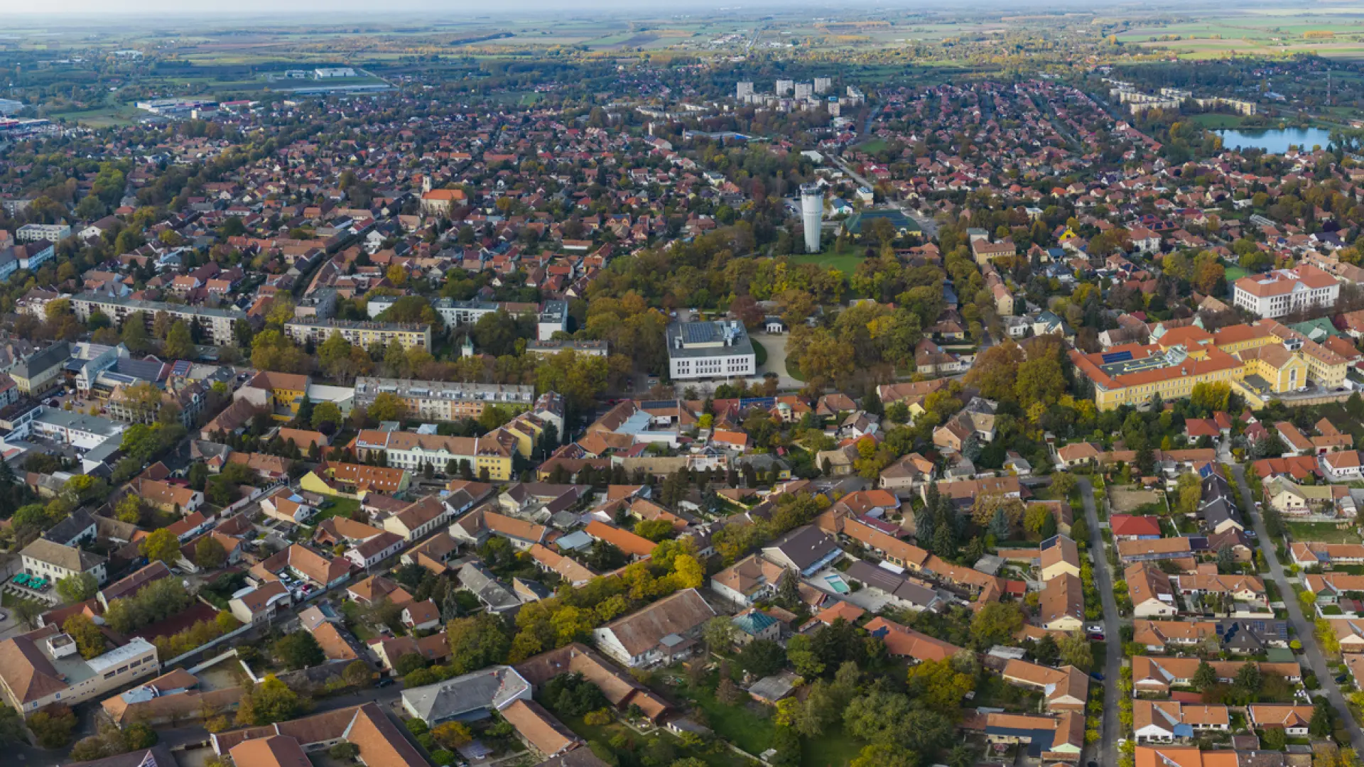 La bonita ciudad de Hungría en la que nació László Krasznahorkai, el Premio Nobel de Literatura 2025