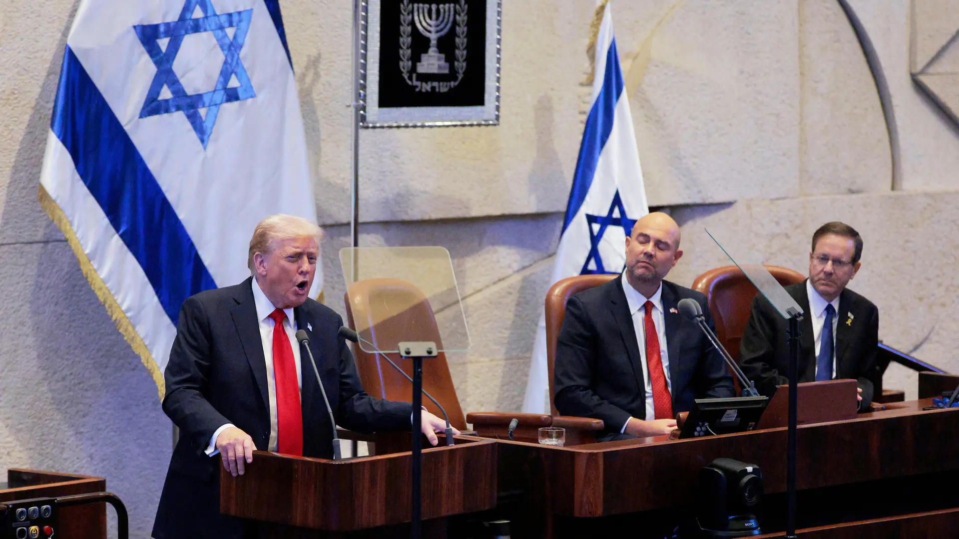 Trump en el Parlamento de Israel: "Este no es sólo el final de una guerra, es el amanecer de un nuevo Oriente Próximo"