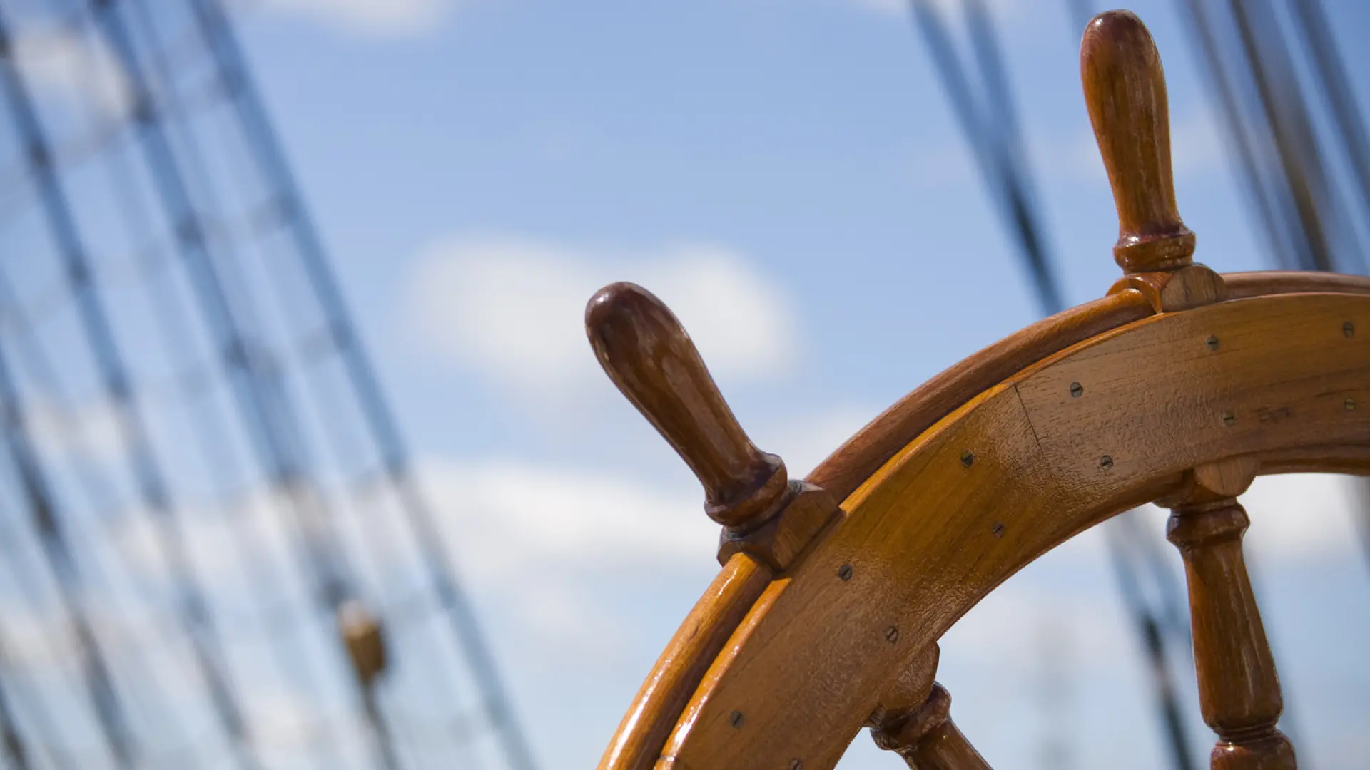 Se busca cocinero naval para vivir y trabajar como en 1951: el barco no tendrá duchas ni papel higiénico