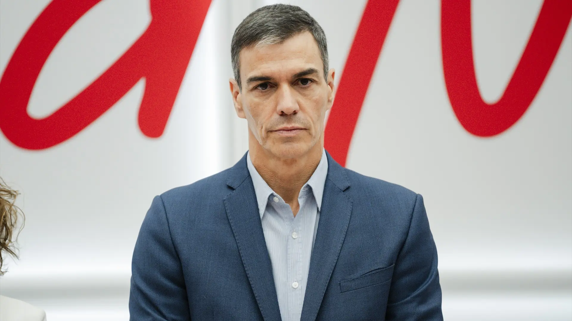 Sánchez justifica los pagos en efectivo del PSOE y dice que él también pudo recibir alguno: "Lo importante es que sea legal"