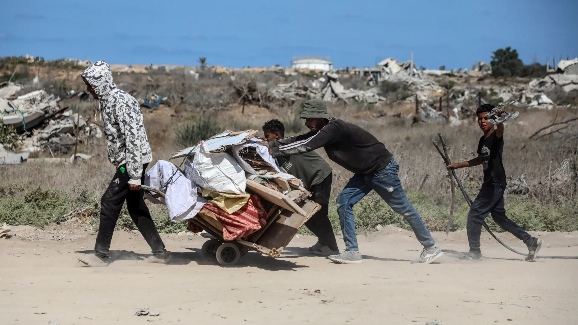Israel abate a cinco palestinos en Gaza por "cruzar la Línea Amarilla" hacia la zona bajo su control