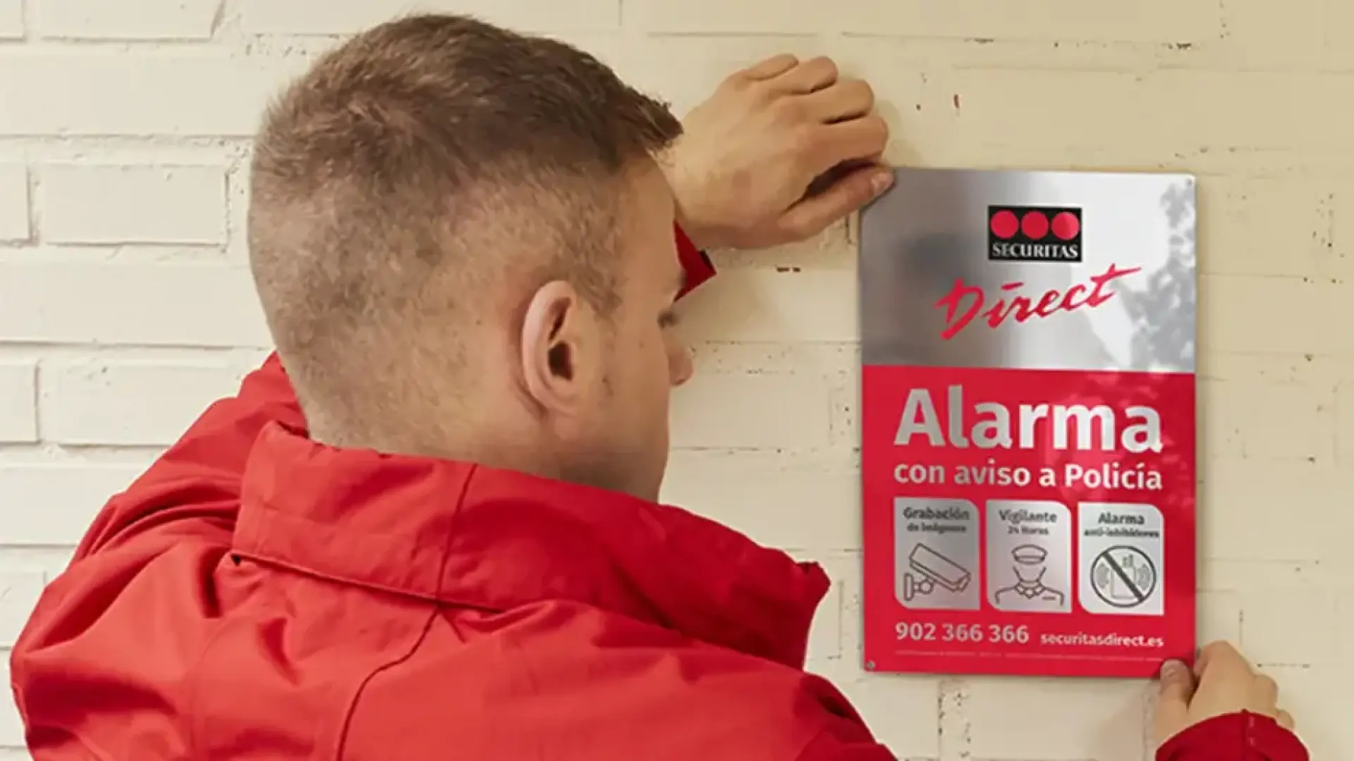 La multa por tener una pegatina de alarma en la puerta de casa sin contar con un sistema de seguridad real