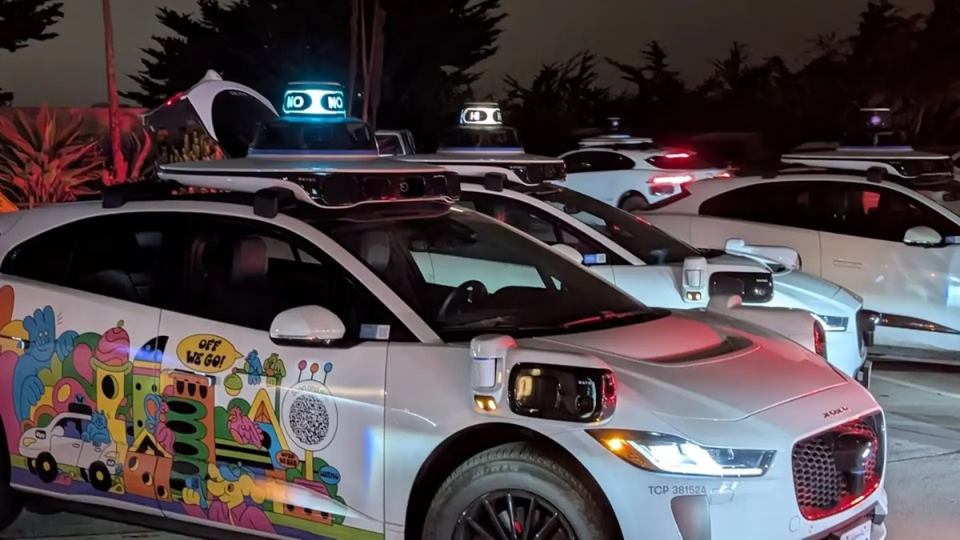 50 personas piden a la vez varios taxis autónomos y provocan el caos en esta ciudad de EEUU