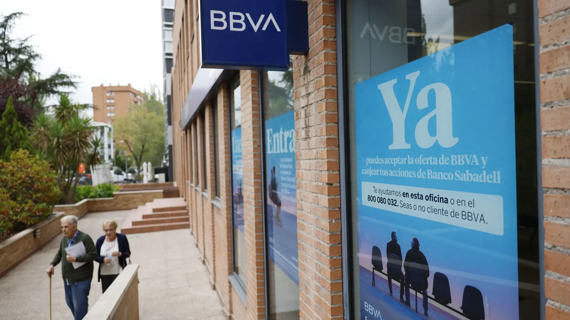 La prima de la OPA de BBVA al Sabadell se difumina a las puertas de su desenlace