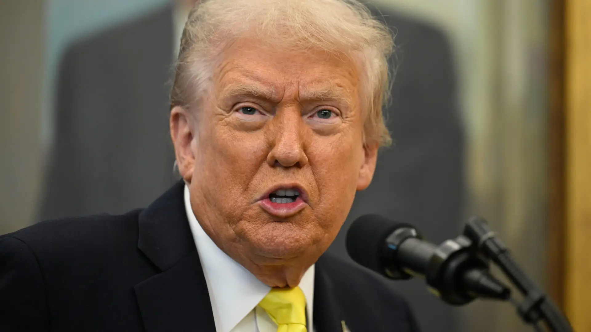 El nuevo 'villano' de Trump: llama "Darth Vader" a su director de presupuesto por recortar fondos demócratas