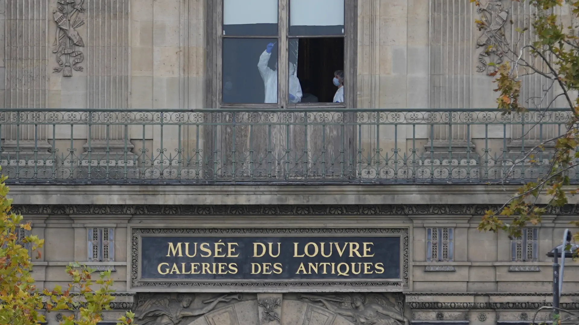 El Louvre o la decadencia de un país