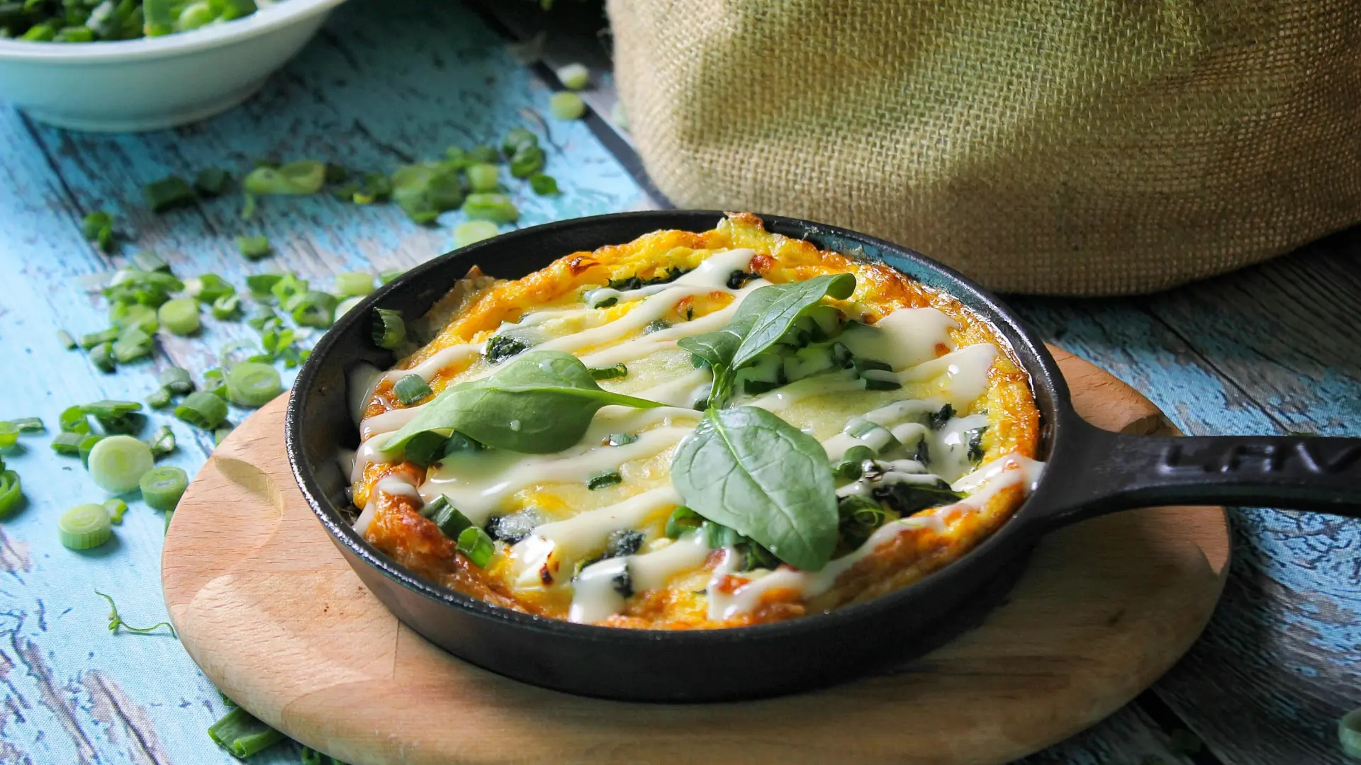 Frittata exprés, una receta barata y saludable que podemos preparar en la freidora de aire