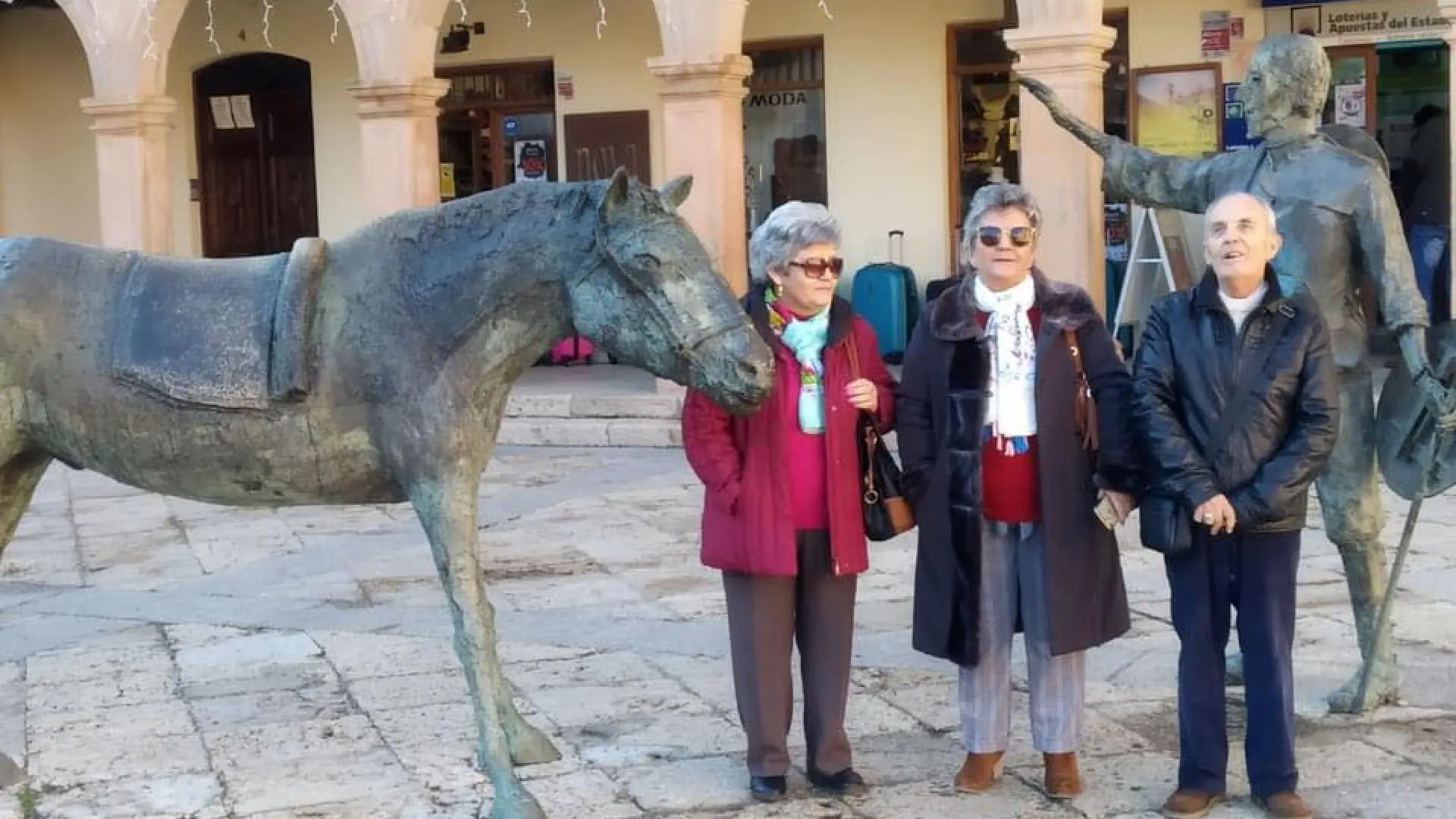 Enrique, el peluquero de las hermanas de Morata, les previno sobre Dilawar: "Mi madre siempre dijo que acabarían muertas... y mira"