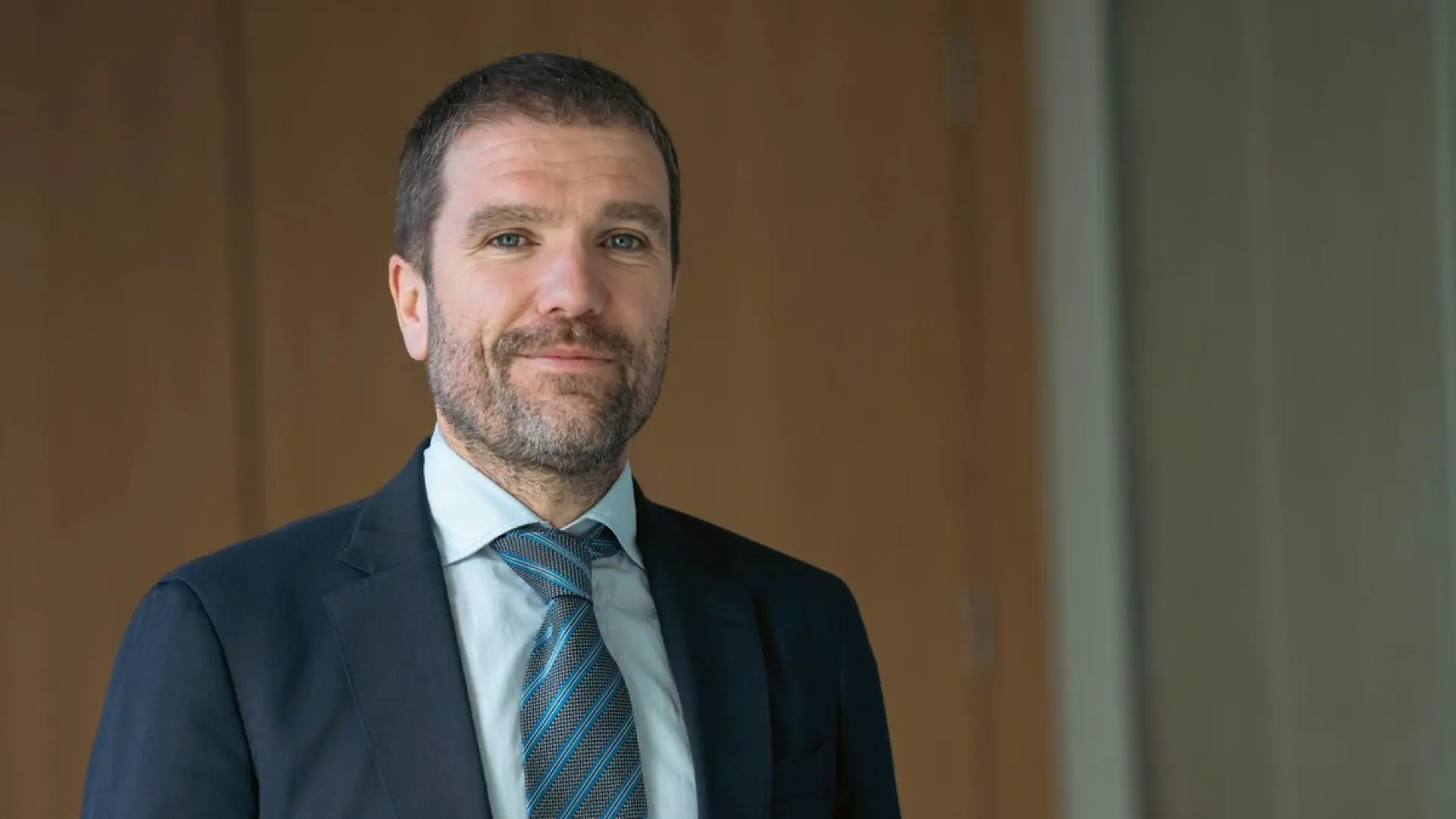 Javier Escribano espera cerrar la fusión de EM&E e Indra este año y rechaza la venta si la operación no prospera