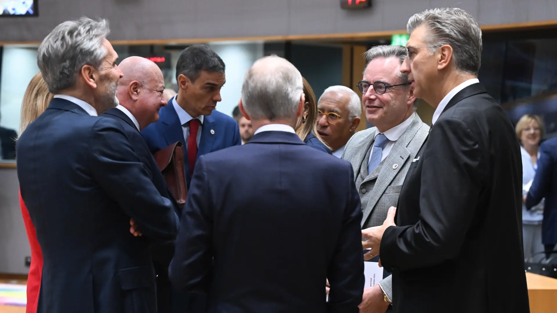 Los líderes de la UE dan un paso muy tímido para que Ucrania use los activos congelados rusos ante las grandes dudas de Bélgica