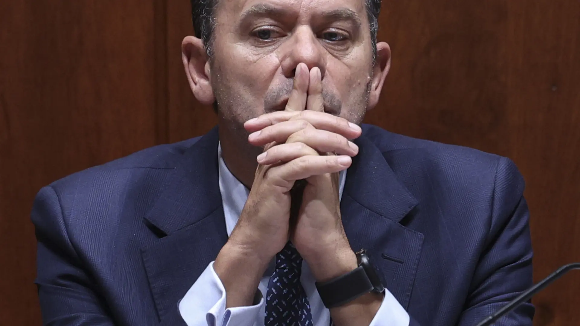 포르투갈은 국적법 변경을 승인하고 포르투갈 여권 취득을 더욱 어렵게 만들었습니다. 포르투갈은 국적법 변경을 승인하고 포르투갈 여권 취득을 더욱 어렵게 만들었습니다.