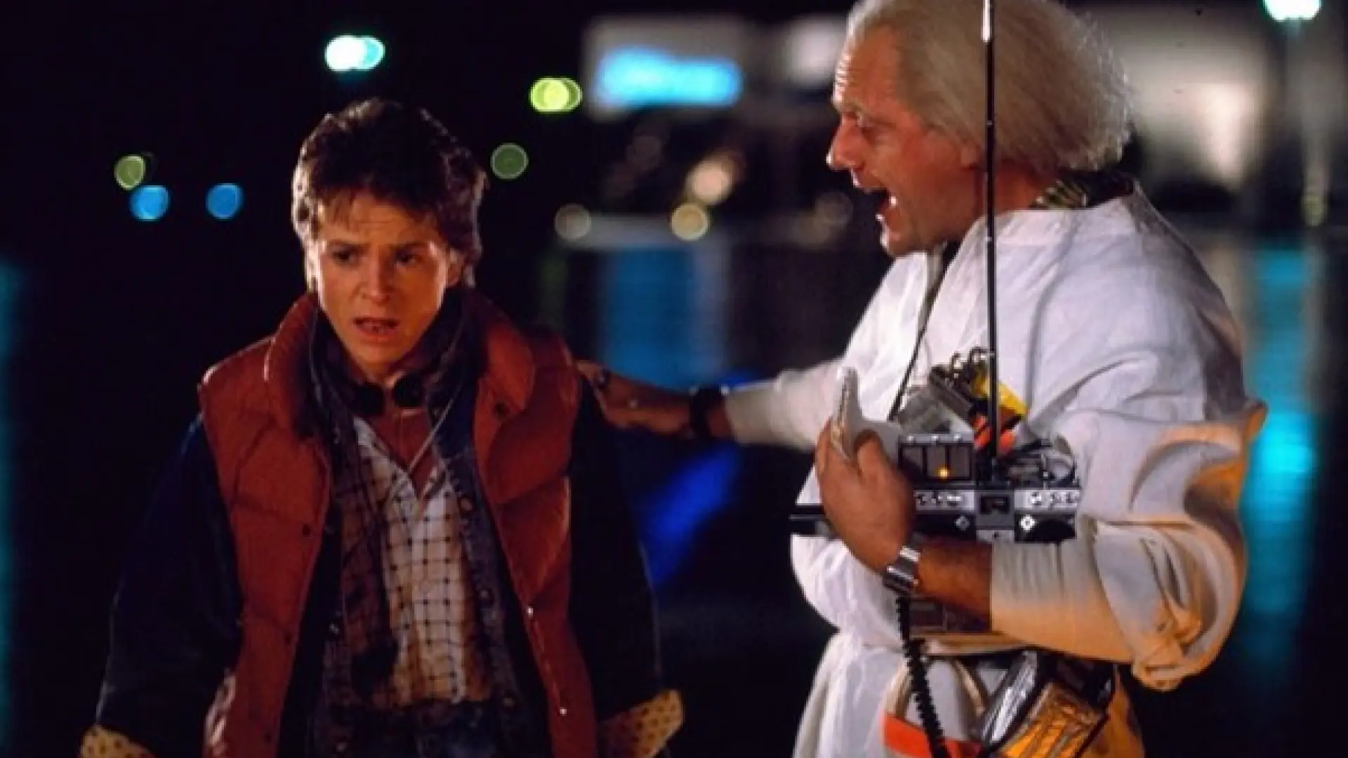 DeLorean 내부와 외부의 동반자 DeLorean 내부와 외부의 동반자