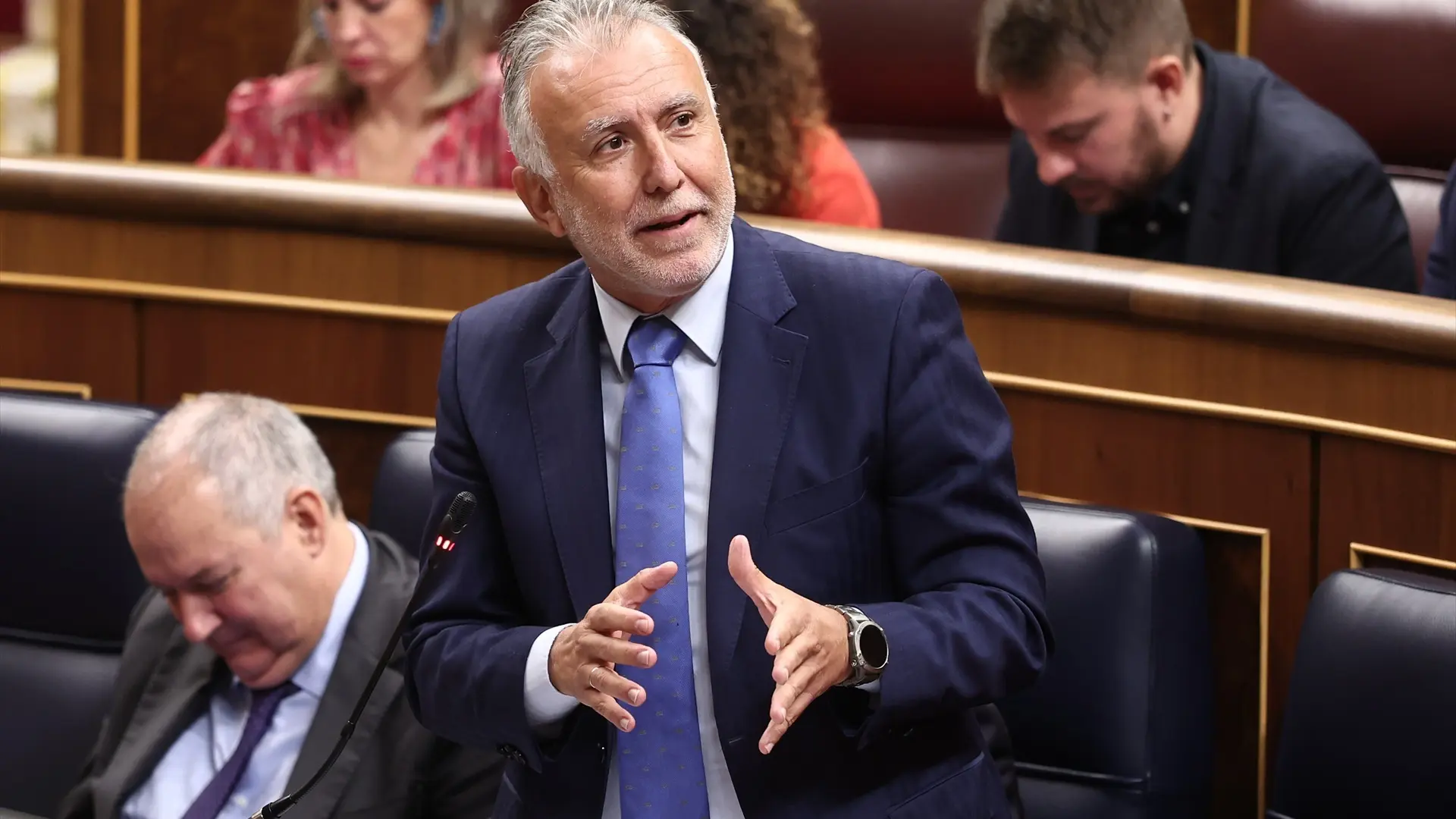Moncloa dice sentir "alivio" al no ver "nada delictivo" en el informe sobre Torres, pero muestra cautela porque aún está incompleto