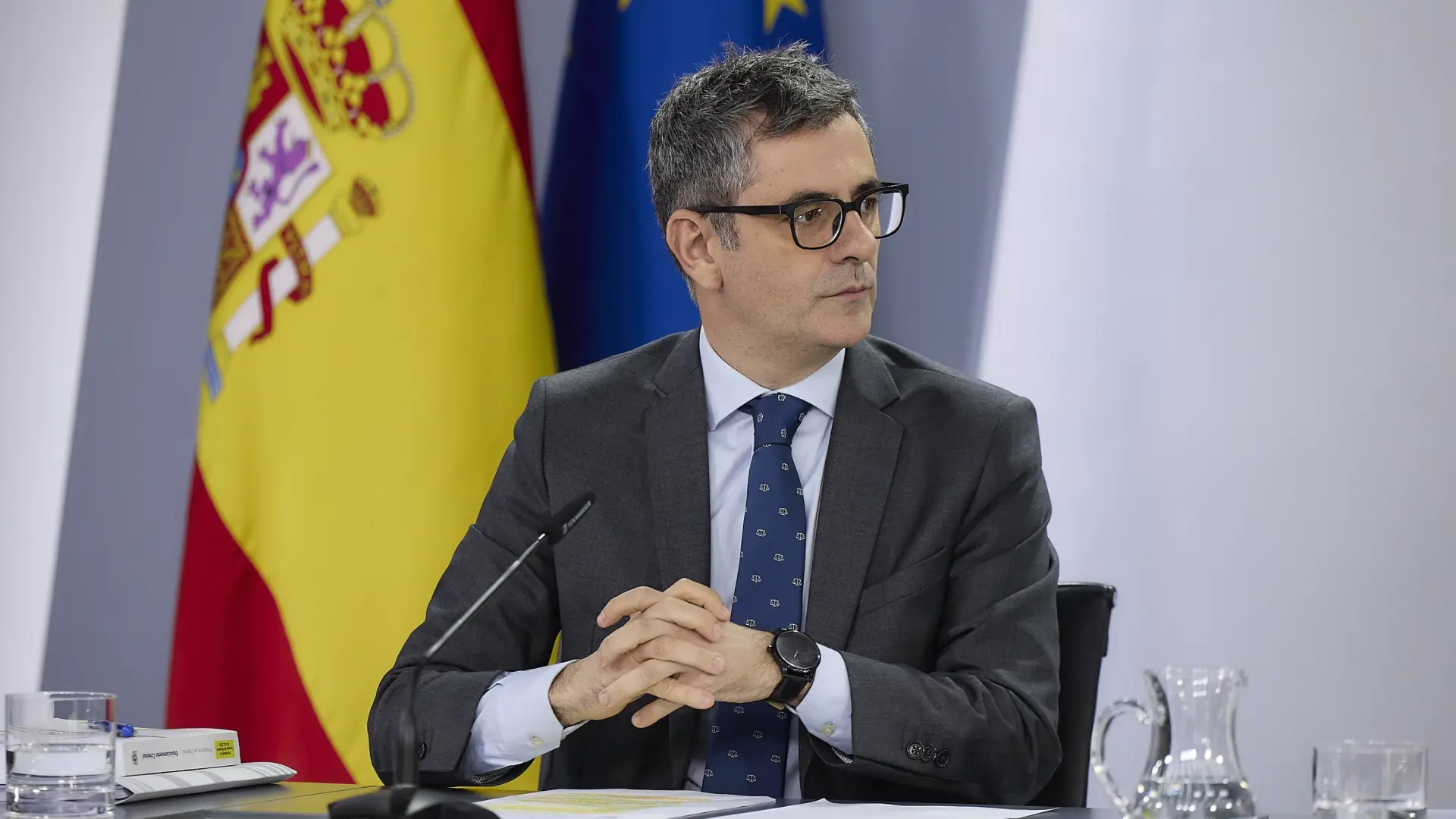 Bolaños incumplió el estatuto de la Abogacía Española al no cambiar su condición registral como ejerciente cuando llegó a la Moncloa