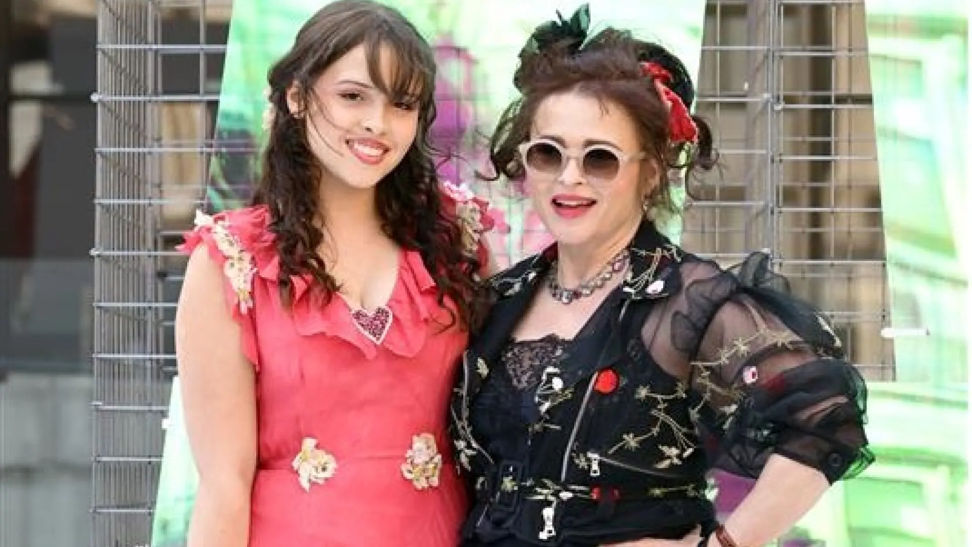 Así es Nell Burton, la hija de Tim Burton y Helena Bonham Carter que acaba de hacer su debut en la moda
