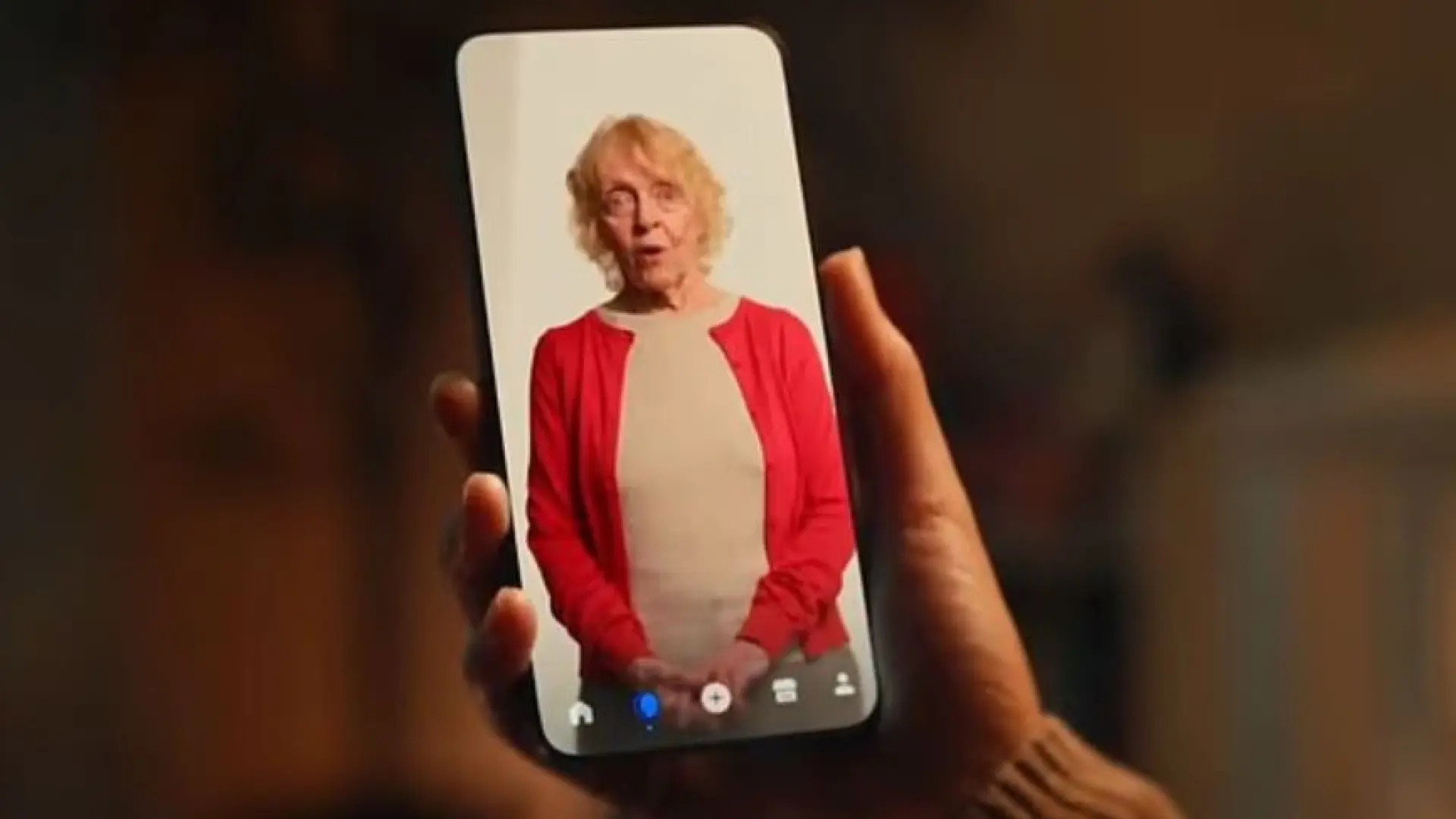 Así es la polémica app de inteligencia artificial que te permite 'hablar' con tus seres queridos fallecidos: "Es como 'Black Mirror'"