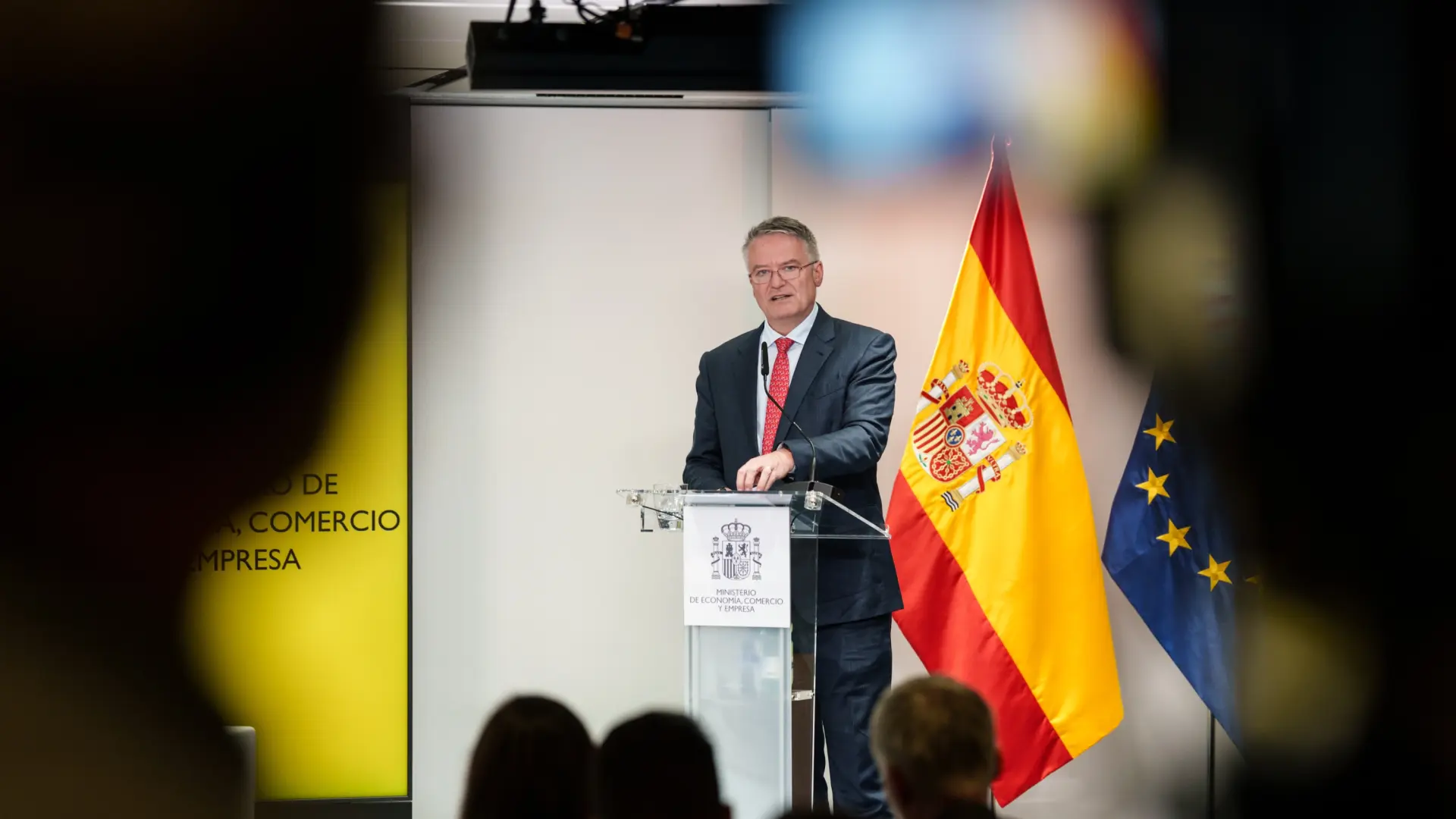 La OCDE prevé que España siga creciendo más del doble que la Eurozona pero le pide un entorno "favorable" para las empresas