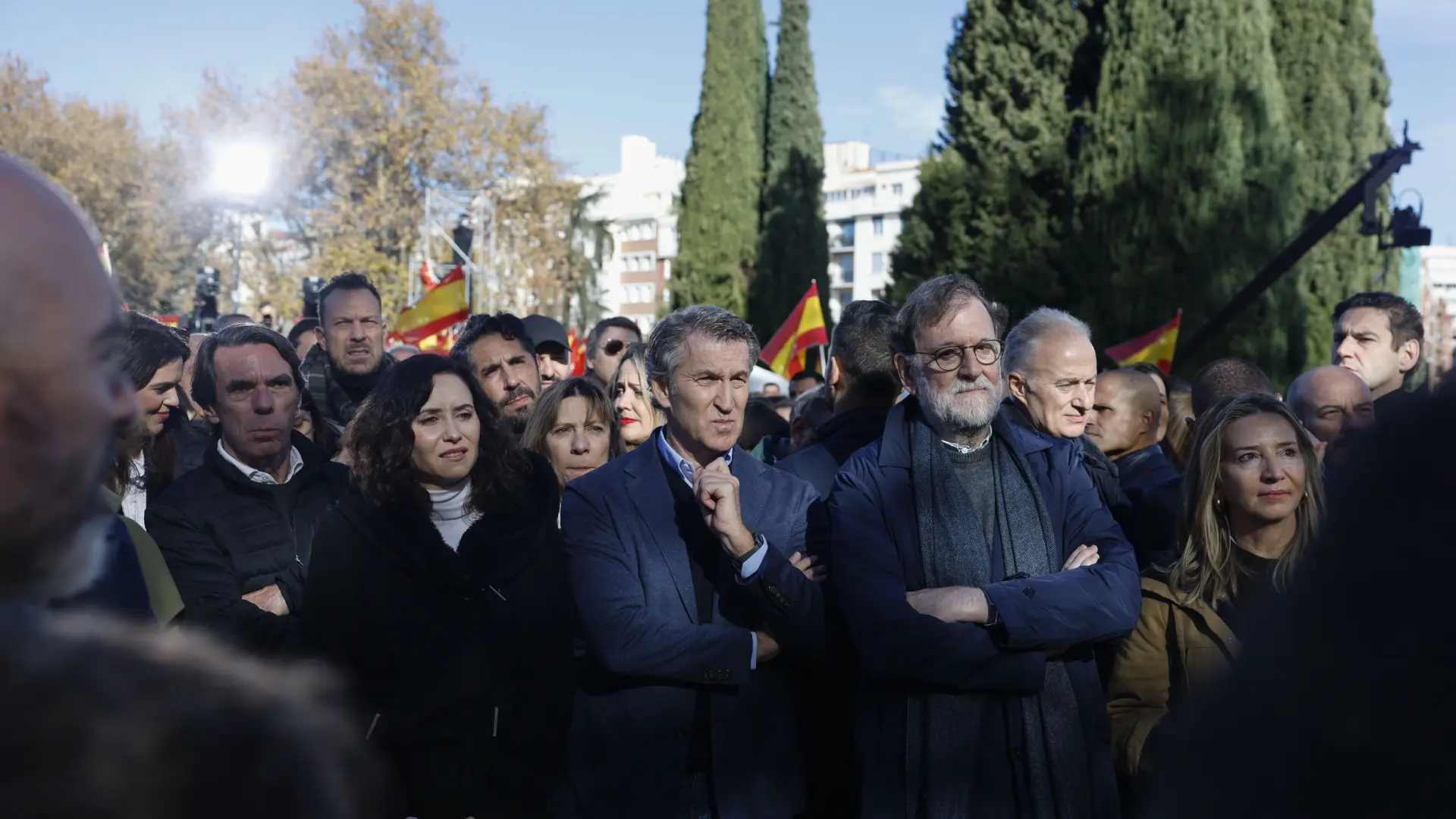 El mensaje de Feijóo a Vox en la protesta contra Sánchez: "Déjense de pinzas y no repitan los mismos errores de hace dos años"