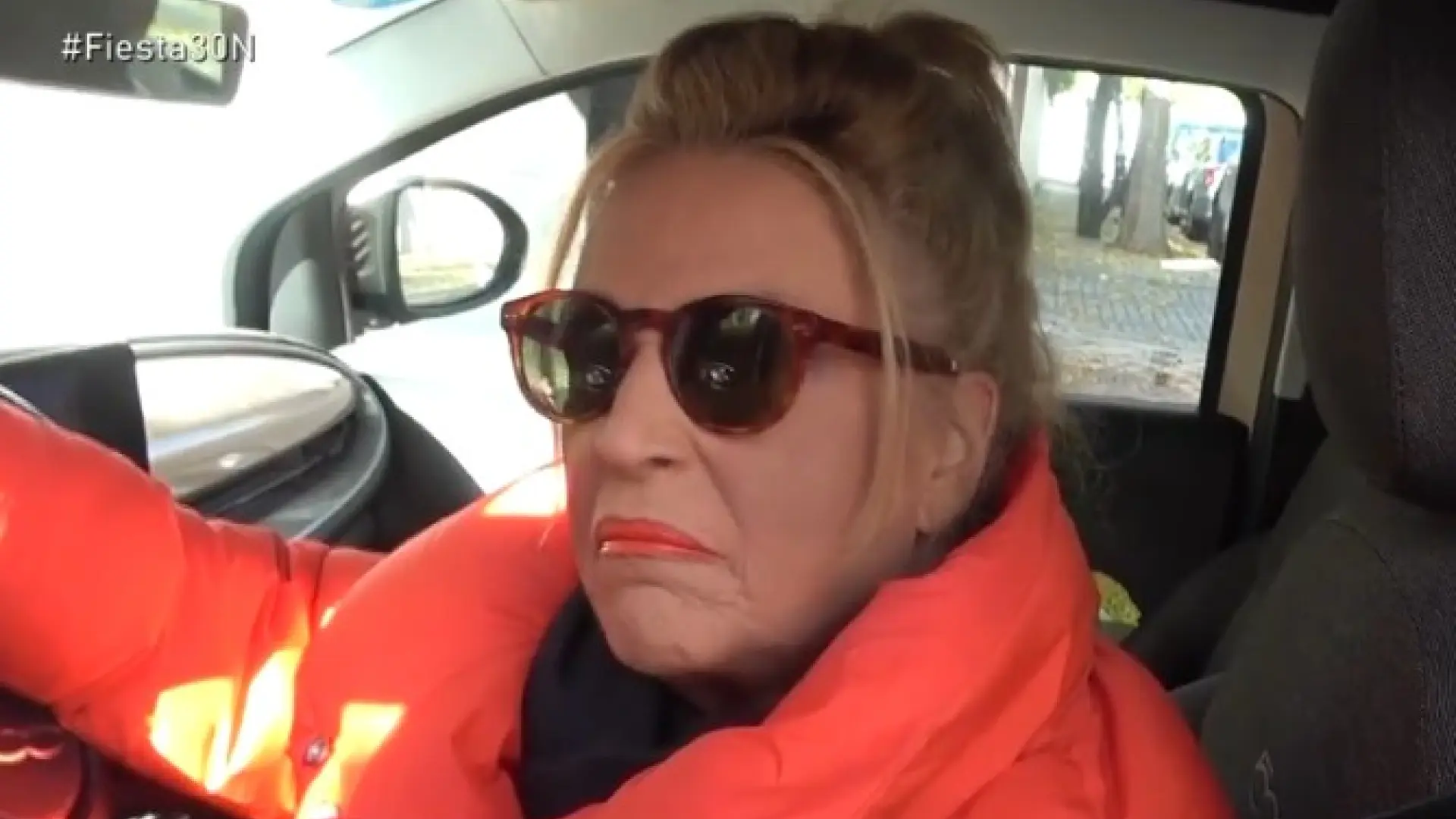 Máxima preocupación por Charly ante la ausencia de Lydia Lozano de '¡De viernes!' y sus lágrimas en el coche: "La lucha continúa"