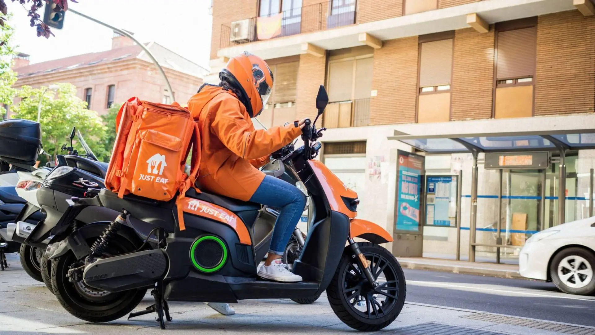 Just Eat se apoya en el delivery para evitar los números rojos en España ante el freno de pedidos