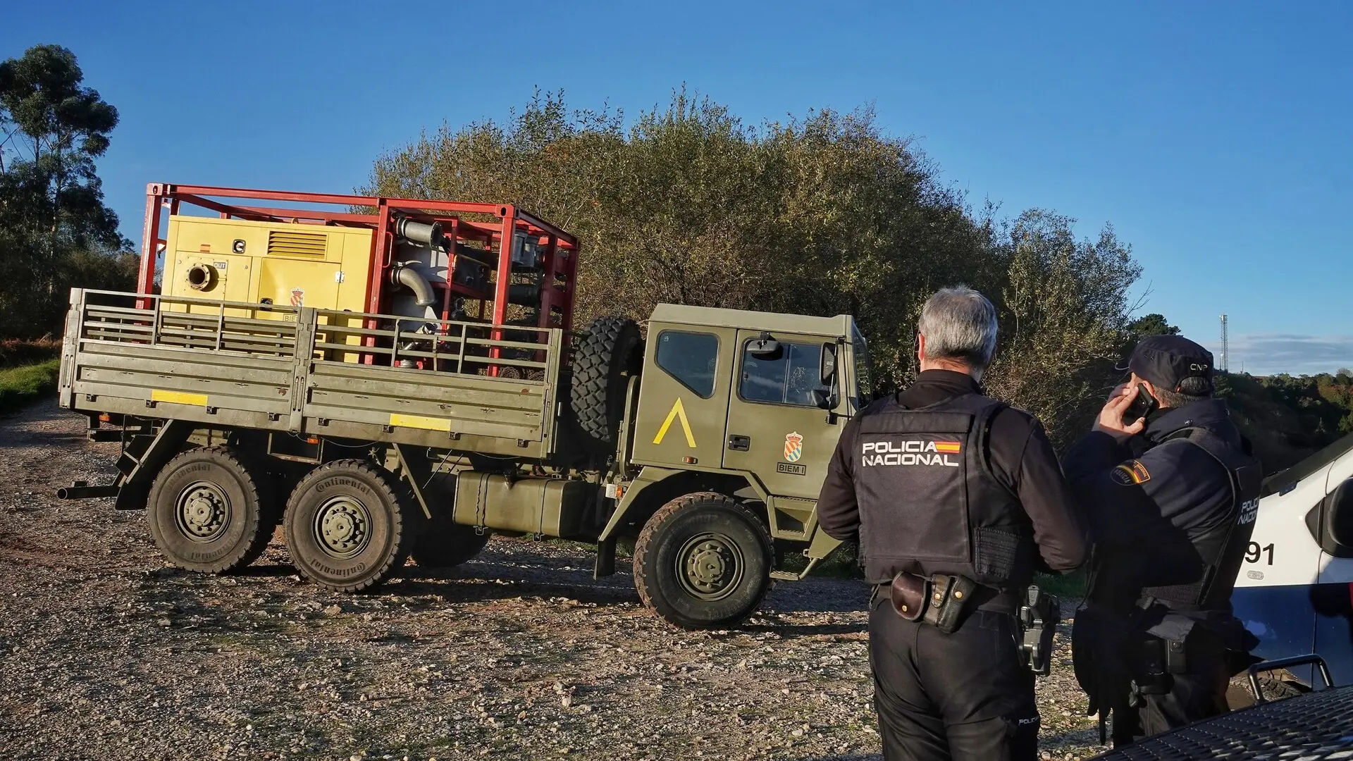 Arranca el rastreo de una balsa de Asturias para buscar los restos de Mari Trini y su bebé, desaparecidas hace 40 años
