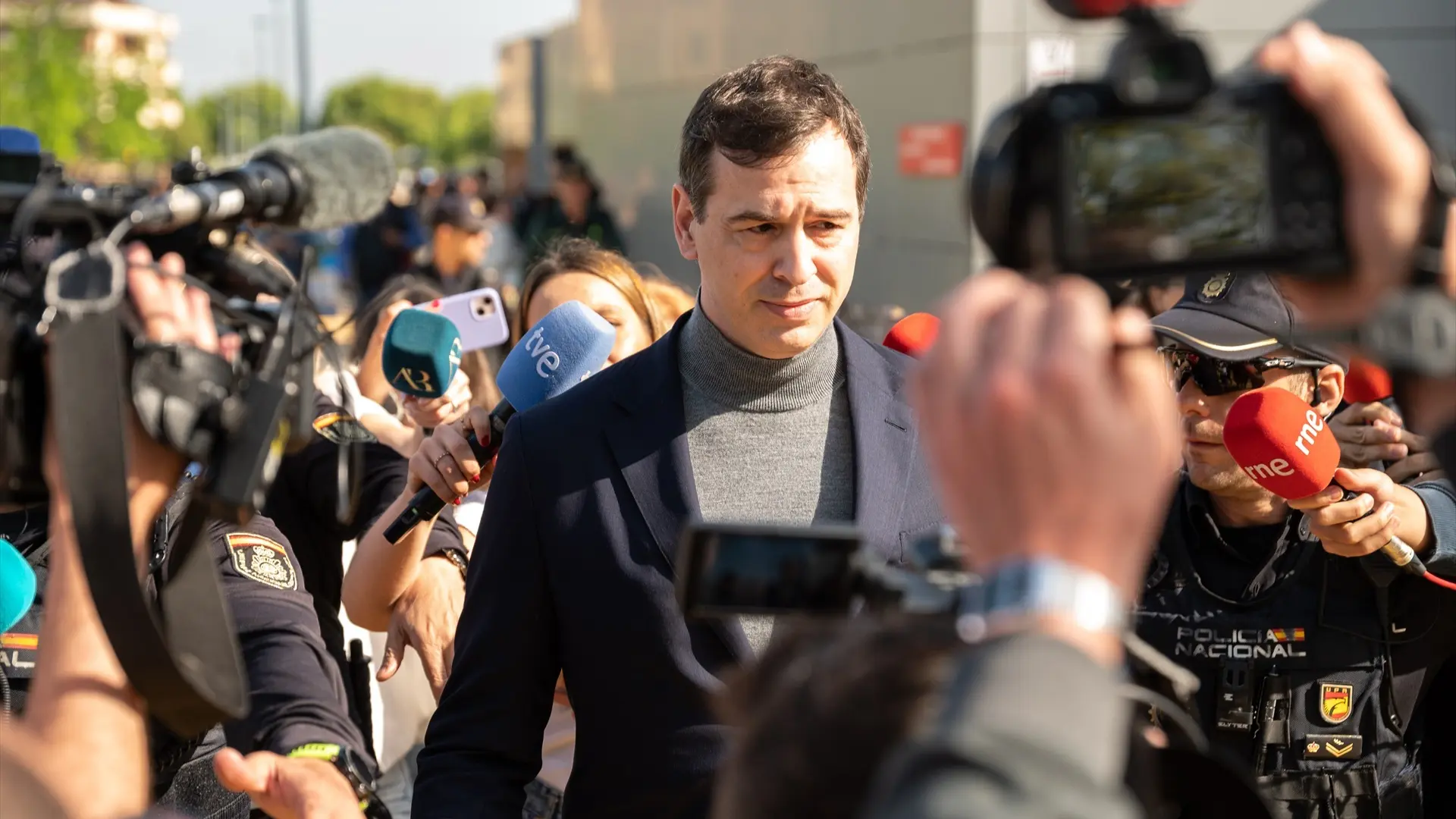 Суд перенёс дело против брата президента Испании на май 2026 года