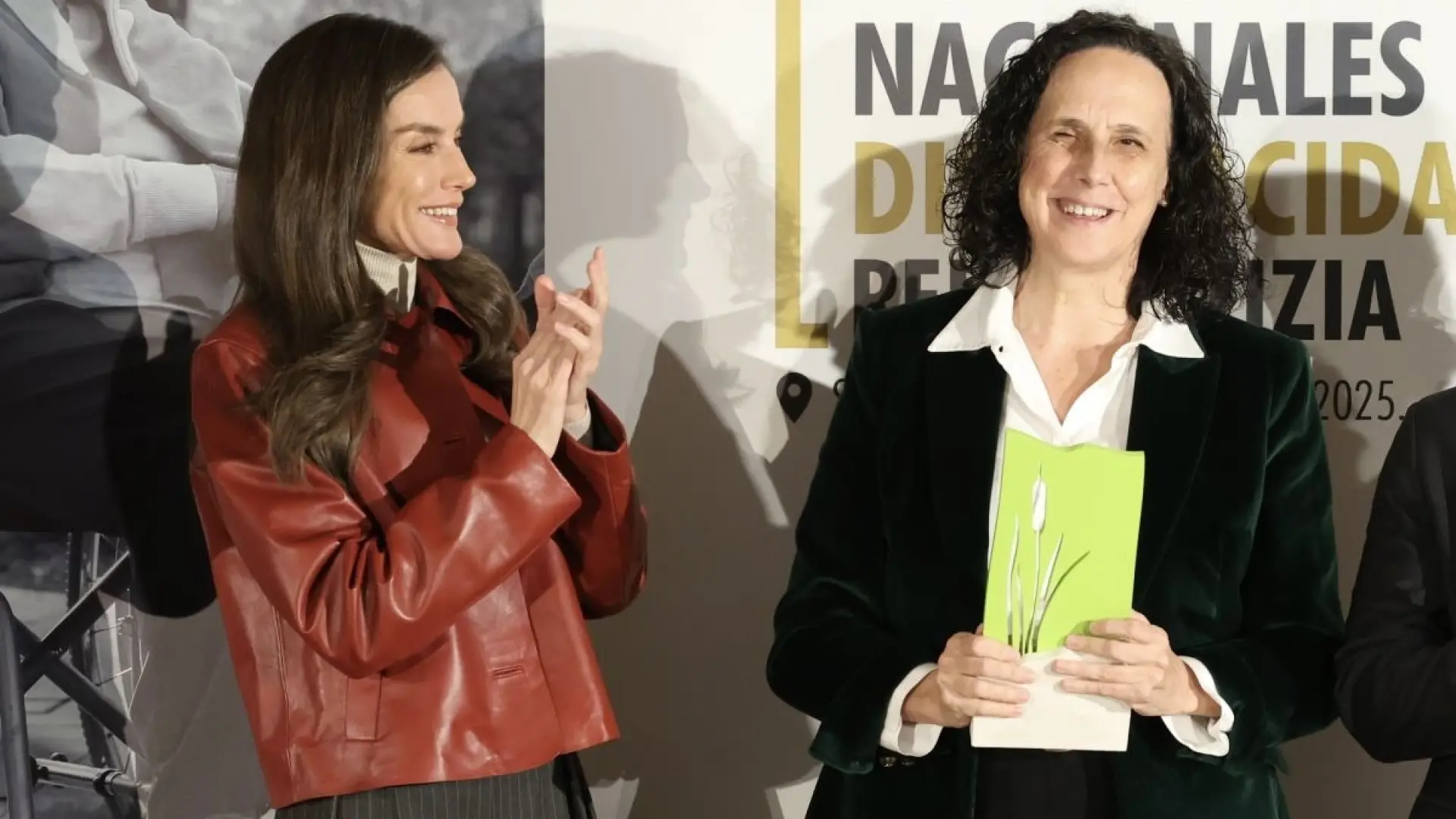 Ана Пелас получает награду за гендерное равенство