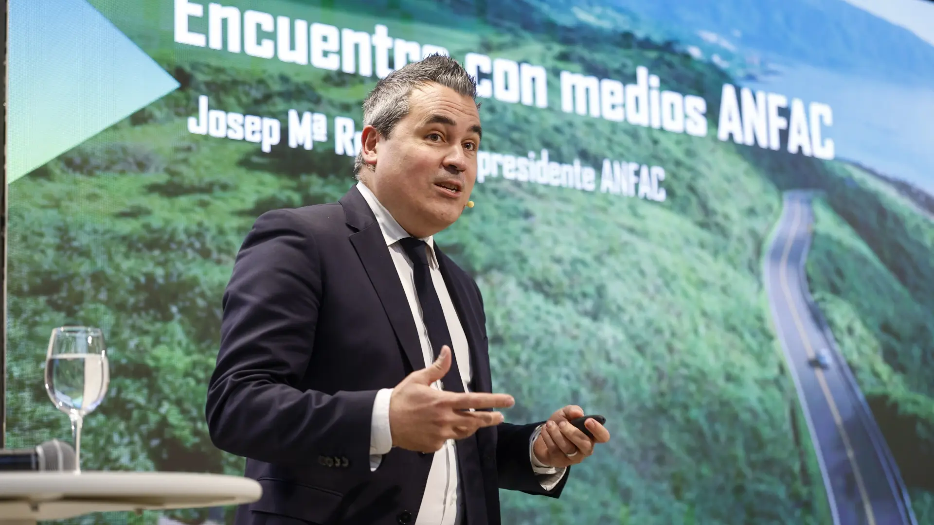 Испанская автомобильная индустрия призывает к новым инвестициям