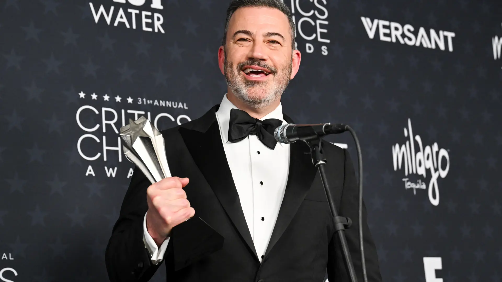 Jimmy Kimmel recibe un premio y se lo dedica a Donald Trump: "Gracias presidente por las cosas ridículas que hace cada día"