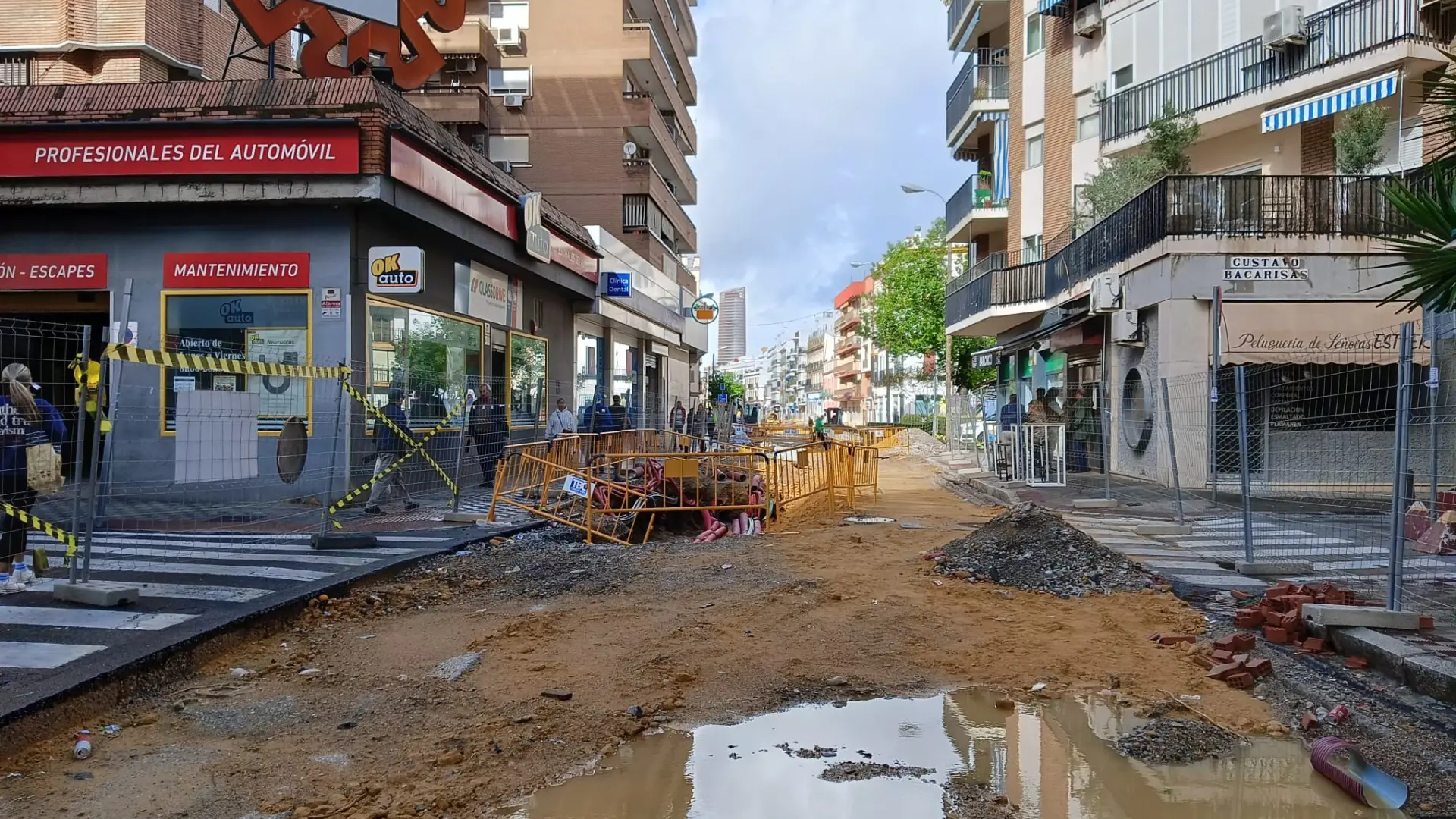 Sanz lanzará antes del verano nuevas ayudas por más de 500.000 euros para los comercios afectados por las grandes obras