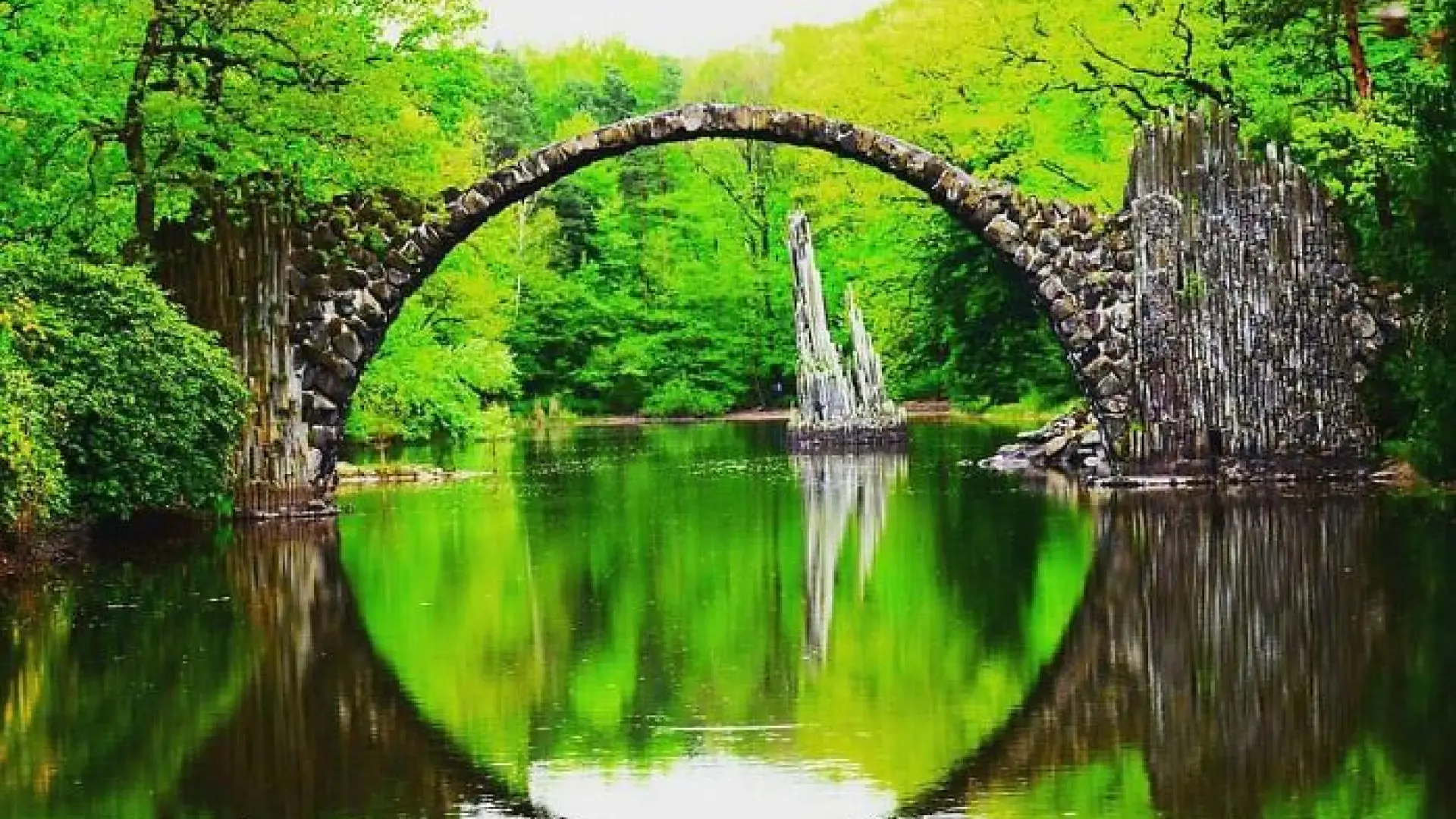 Estos lugares en el mundo parecen hechos por IA, pero son reales