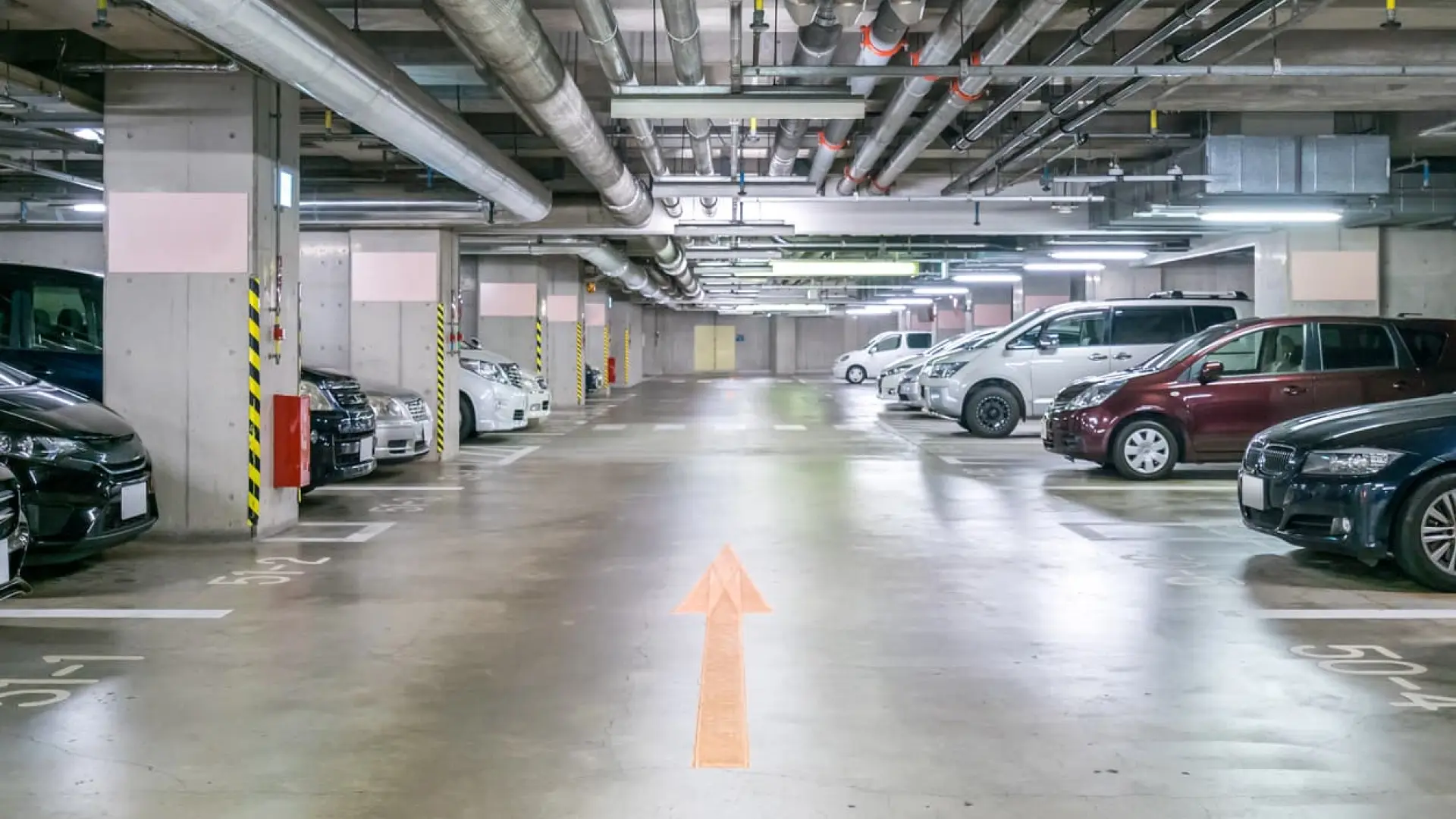 ¿Es posible alquilar la plaza de garaje a un conductor que no pertenece al vecindario?