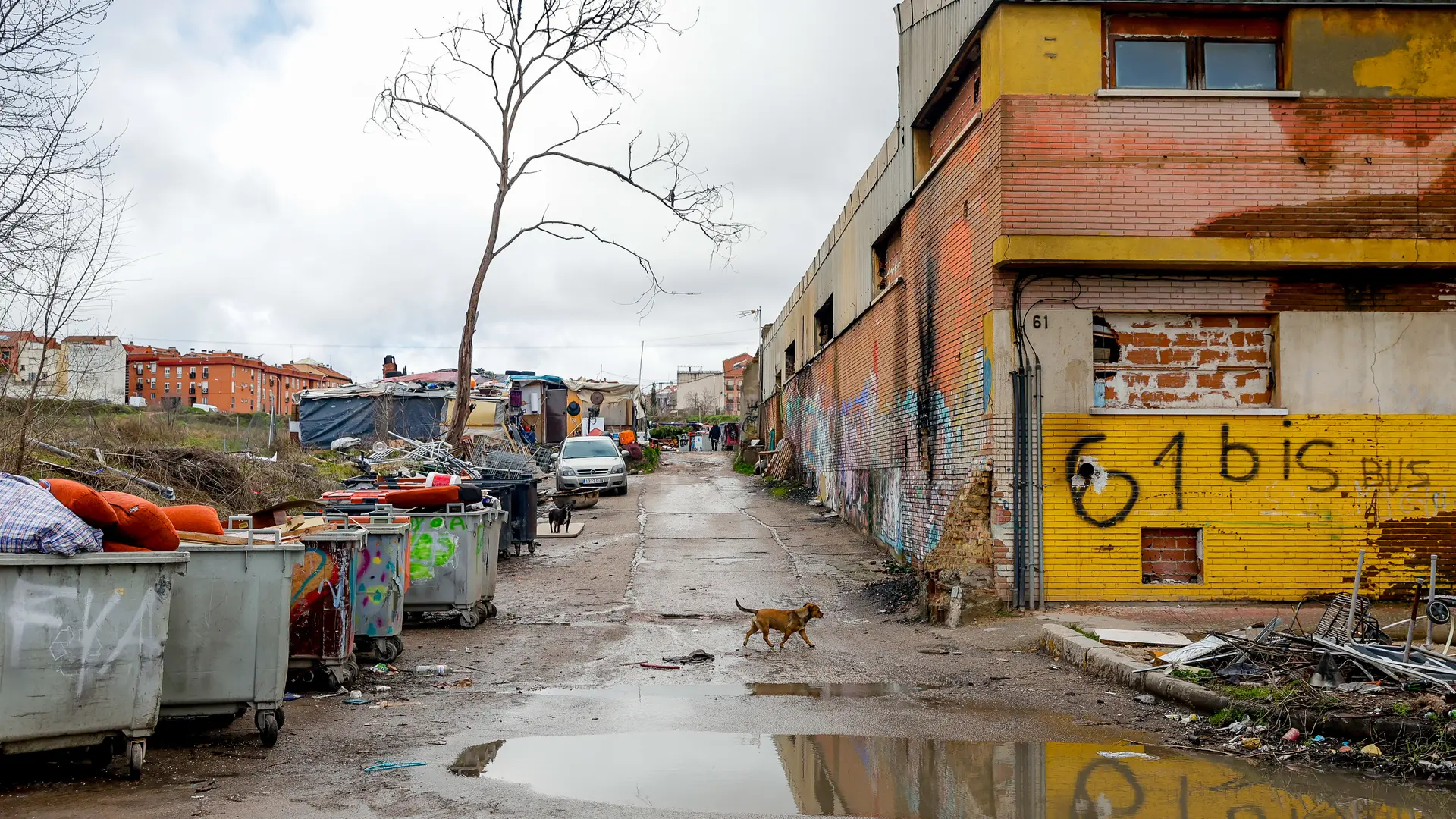 Fuencarral sostiene que solo se desalojará a los Vargas que viven en la nave y el resto del poblado queda en el limbo