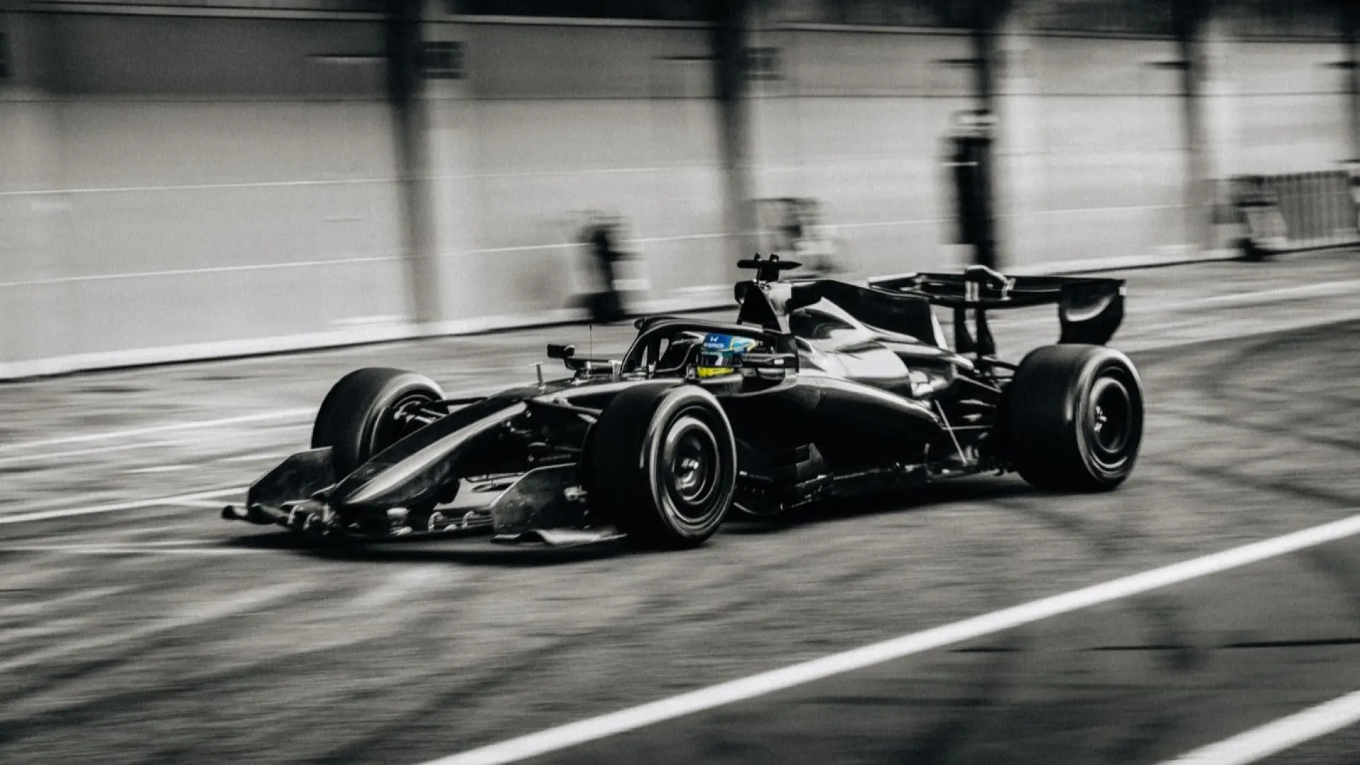 James Vowles, jefazo de Williams, sobre el Aston Martin de Adrian Newey: «Muy impresionante, muy creativo y muy extremo»