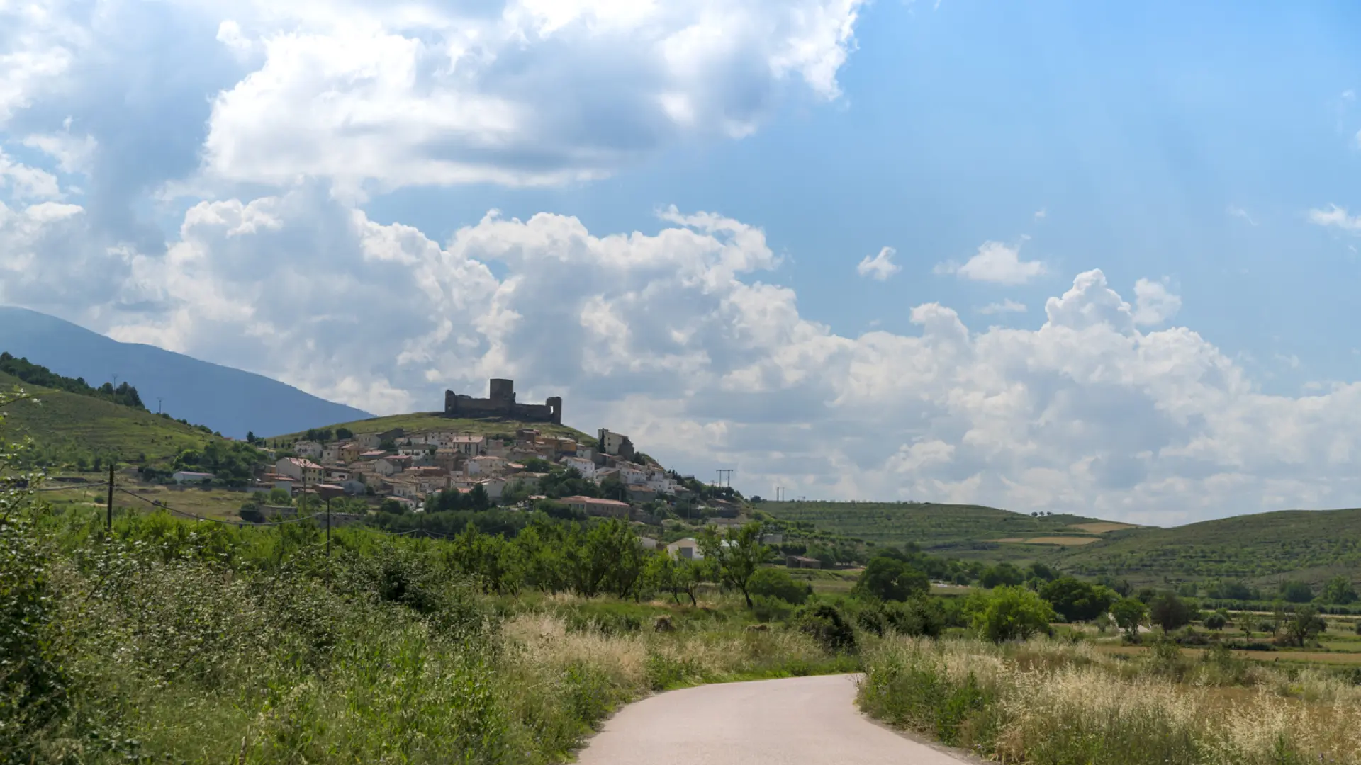 Así han votado en las elecciones de Aragón los vecinos del único municipio excomulgado de España