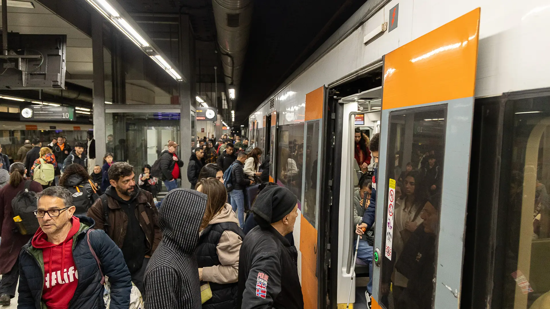 El Govern prevé restablecer todo Rodalies la próxima semana, con limitaciones de velocidad en 70 puntos