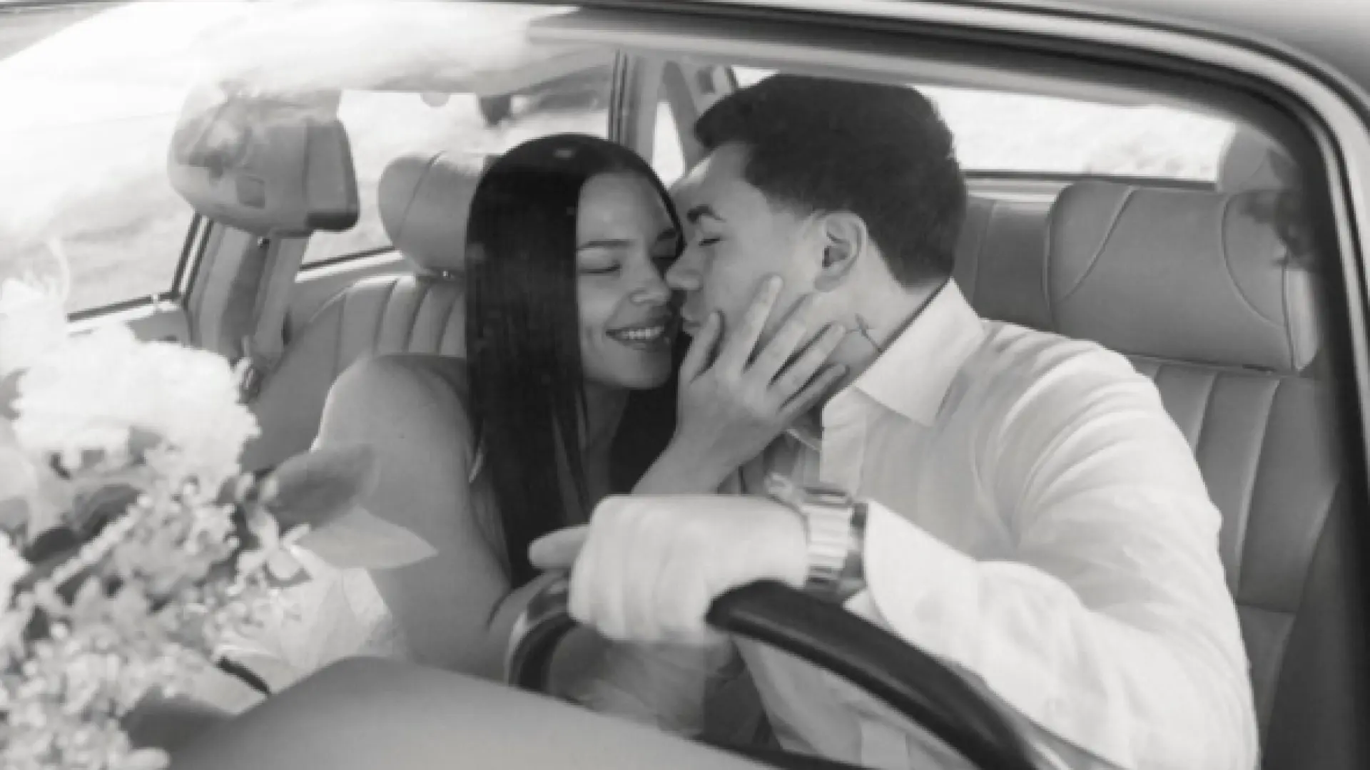 Andrea Mengual y Pau Pérez anuncian que se casan tras 15 años juntos: "Nuestro para siempre empieza ya"