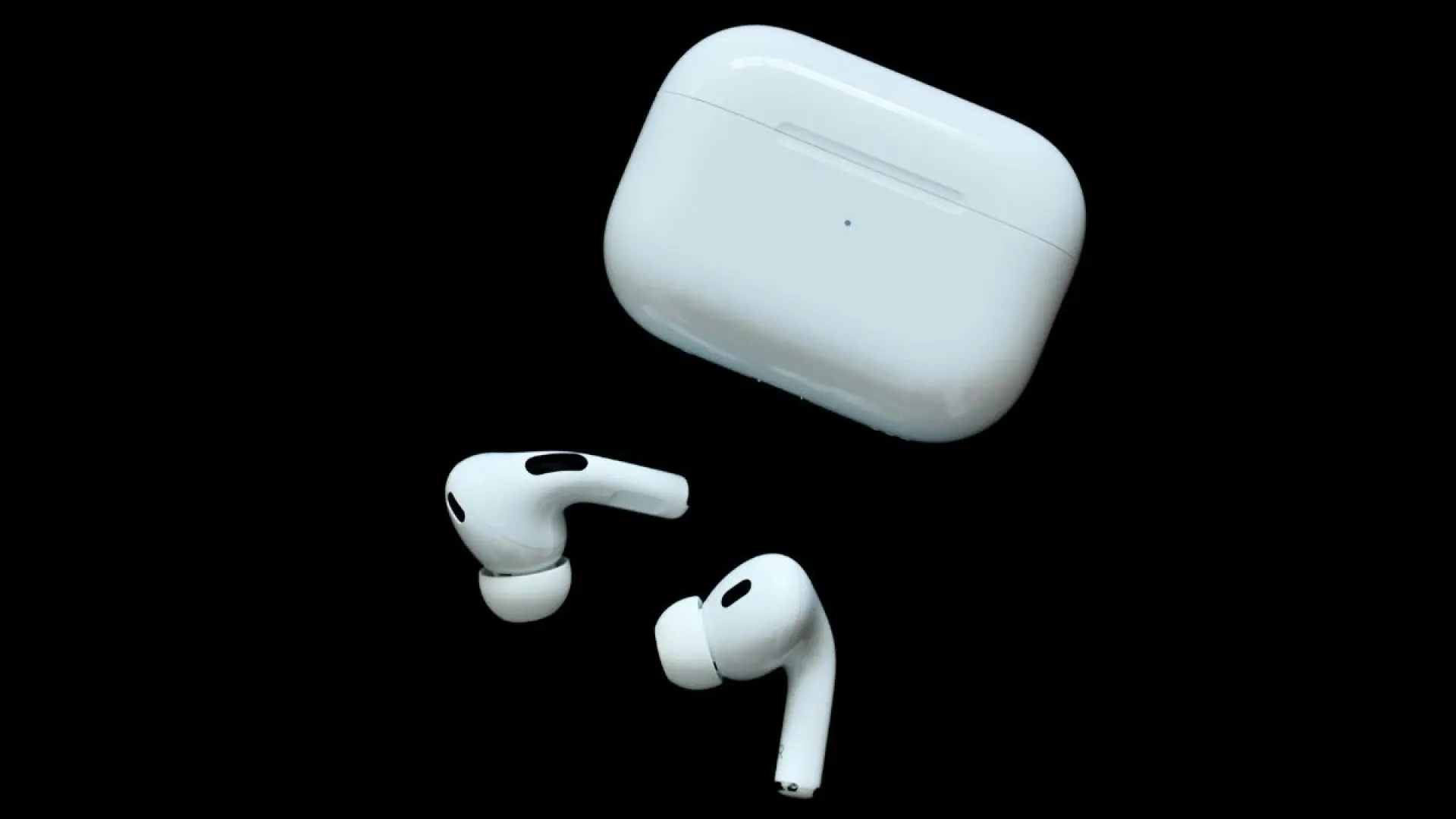 Unos AirPods que lo ven todo: tendrían cámaras infrarrojas para comprender tu alrededor