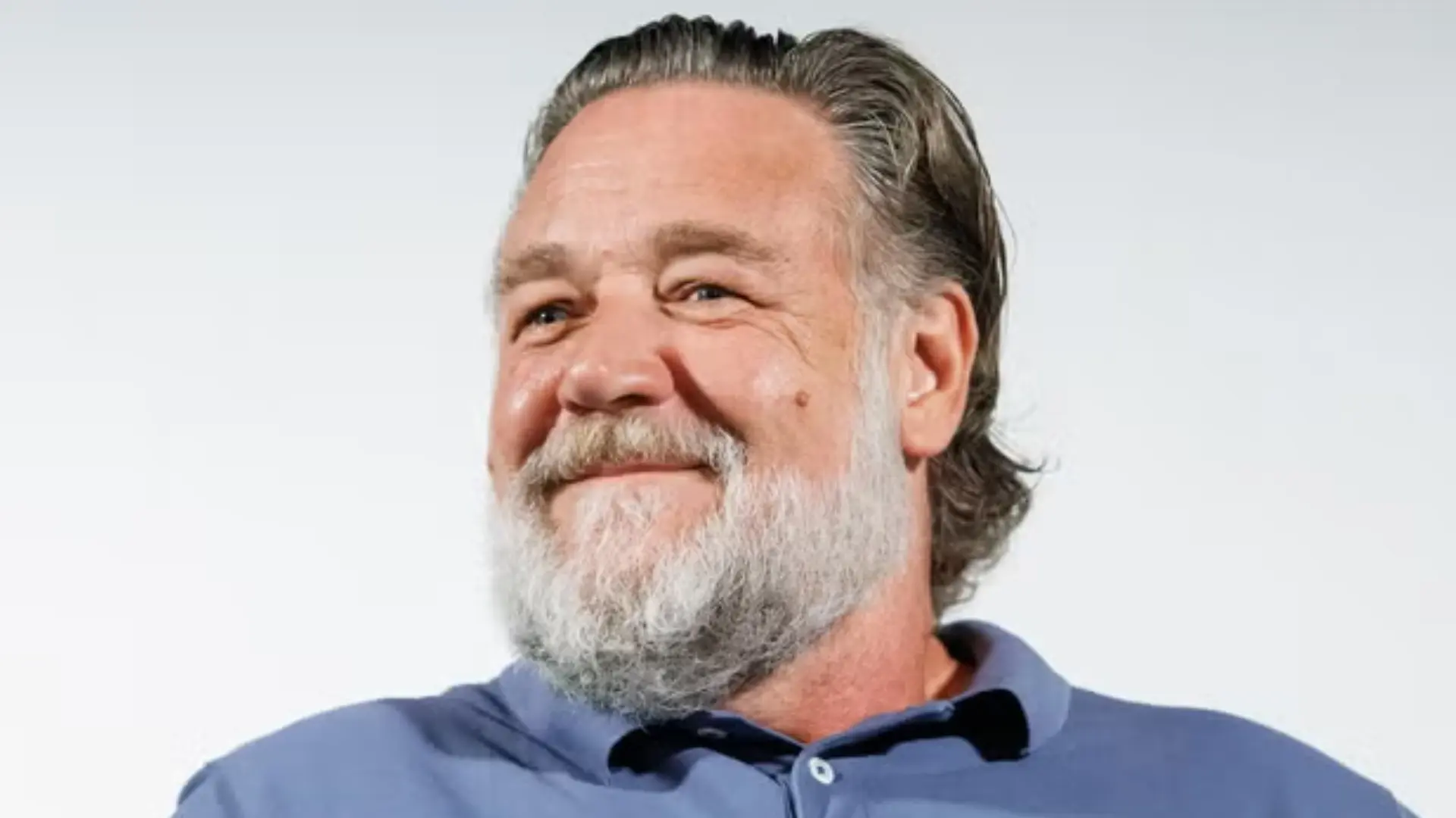 El accidente de Russell Crowe (61 años) rodando una escena de acción: "Mientras saltaba, recuerdo que pensé: 'Esto va a doler"