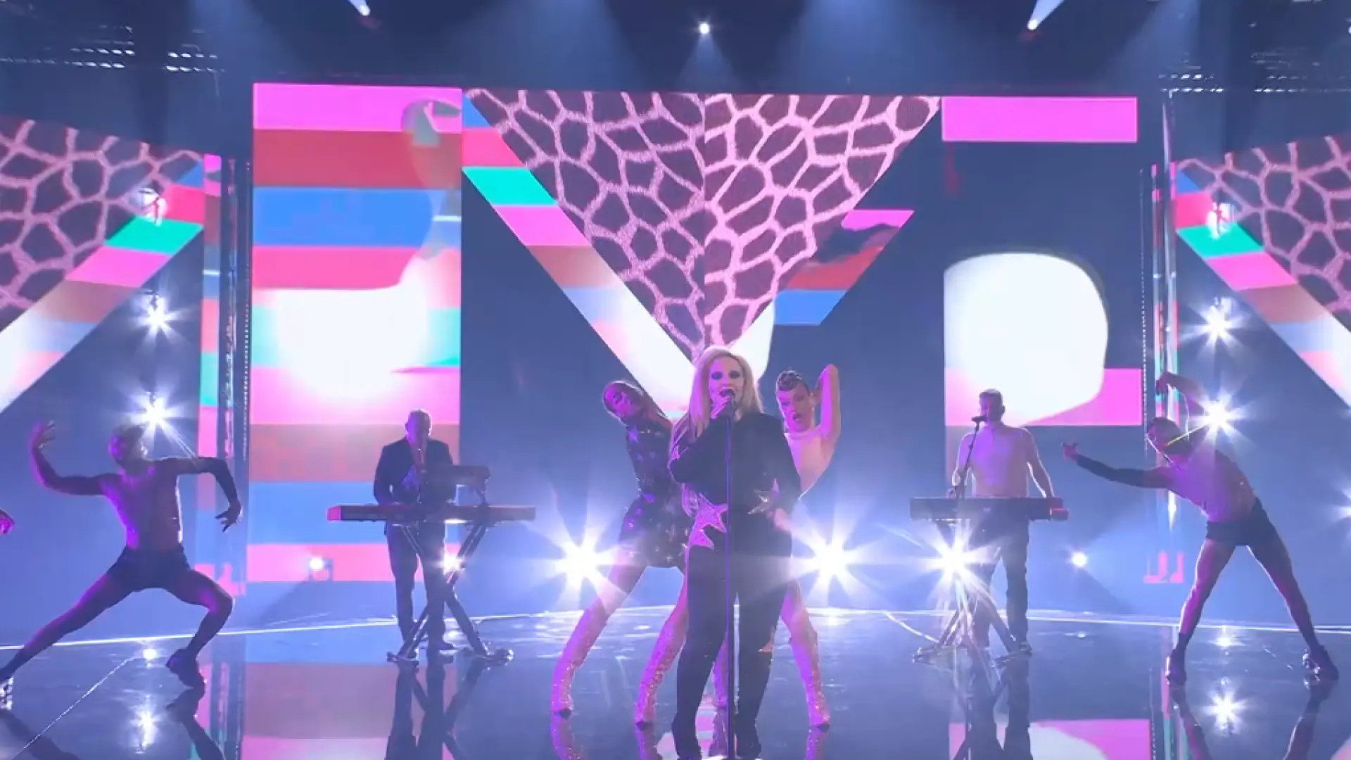 El Benidorm Fest es lo más visto de la noche en su primera emisión sin ir a Eurovisión, pero baja respecto al año pasado