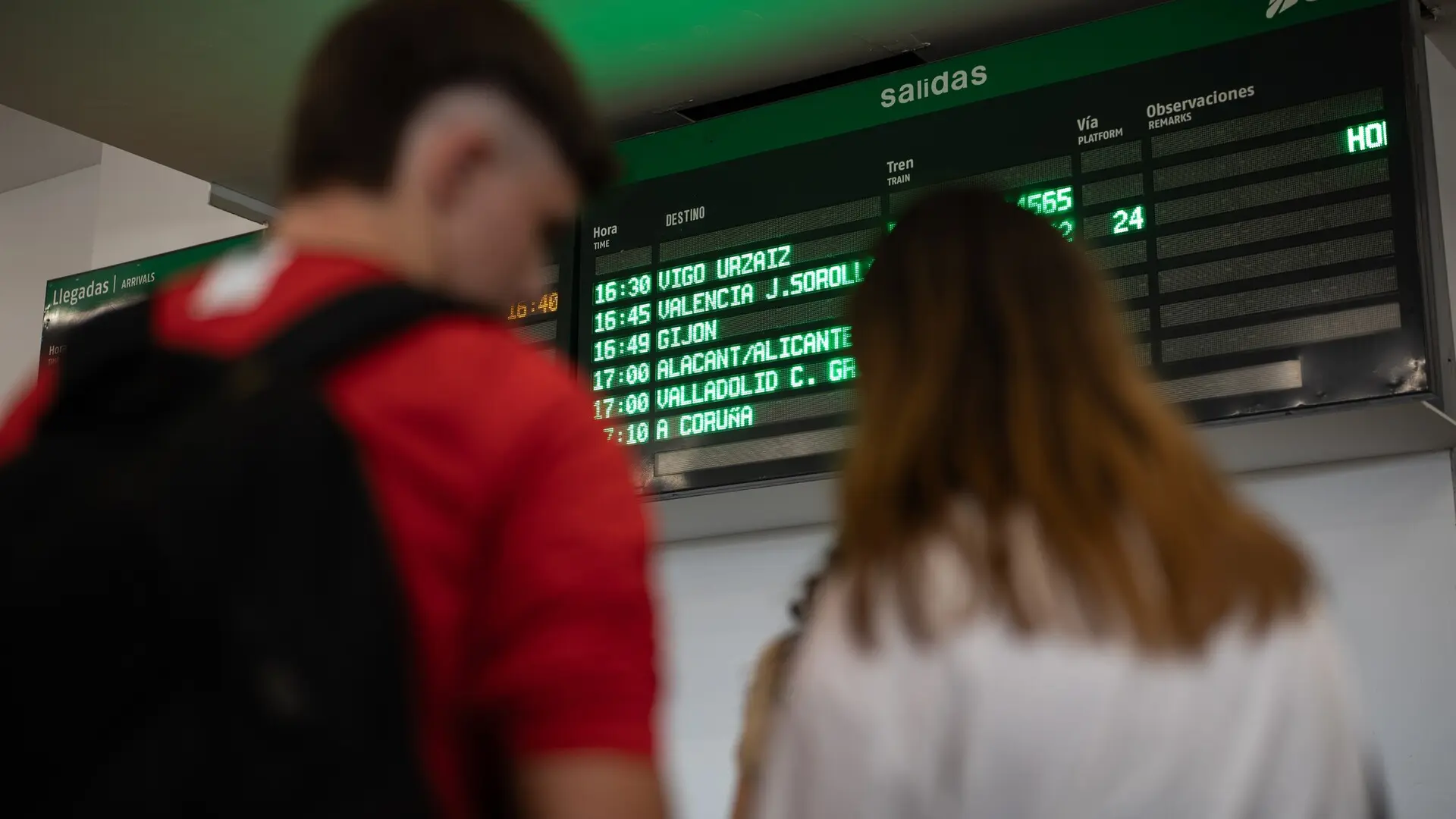 Suspendidos varios trenes en Galicia este miércoles por la huelga de CGT