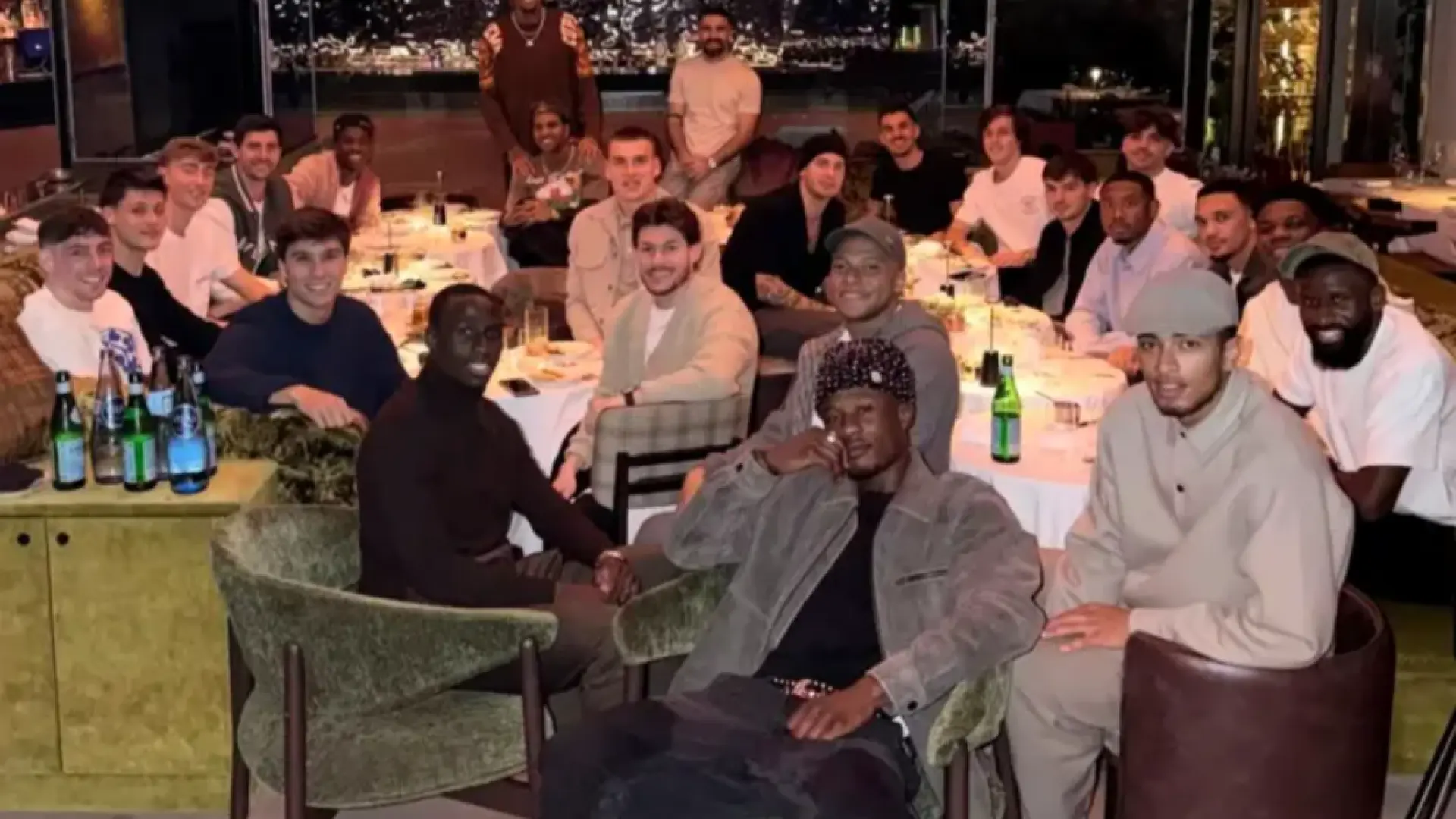 El restaurante-club clandestino donde Mbappé y Vinicius invitaron a cenar a la plantilla del Real Madrid
