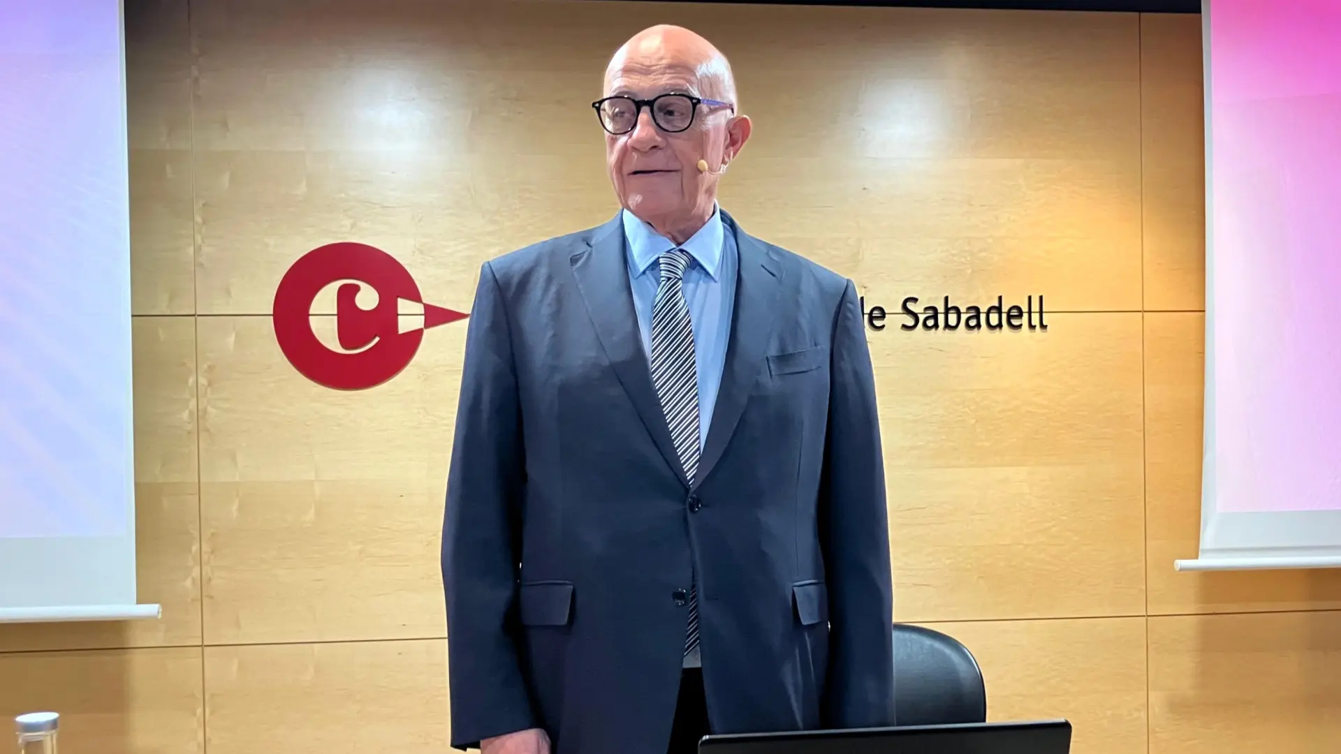 Oliu (Banco Sabadell): "Las políticas de izquierdas han agravado el problema de la vivienda en España"