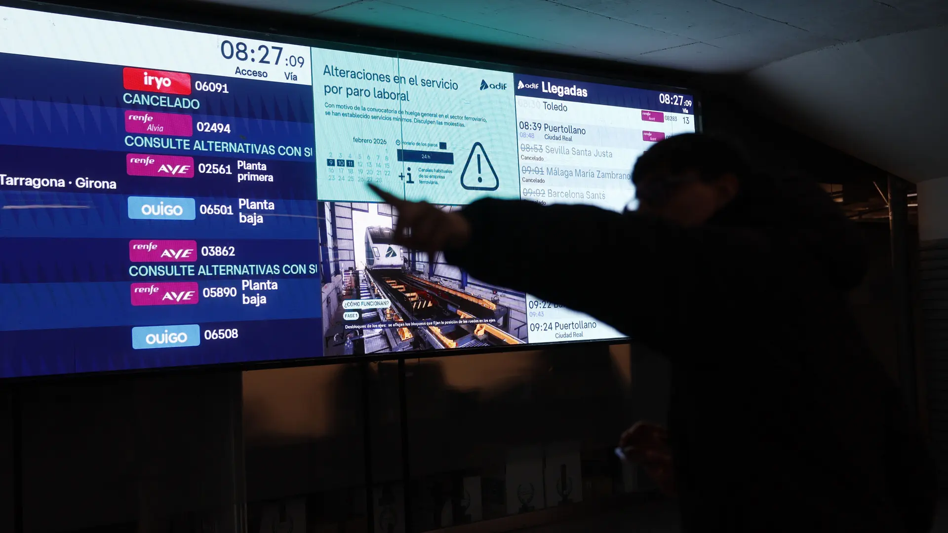 CGT reporta la cancelación de 200 circulaciones de Cercanías y 40 trenes de Alta Velocidad en la mitad del último día de huelga