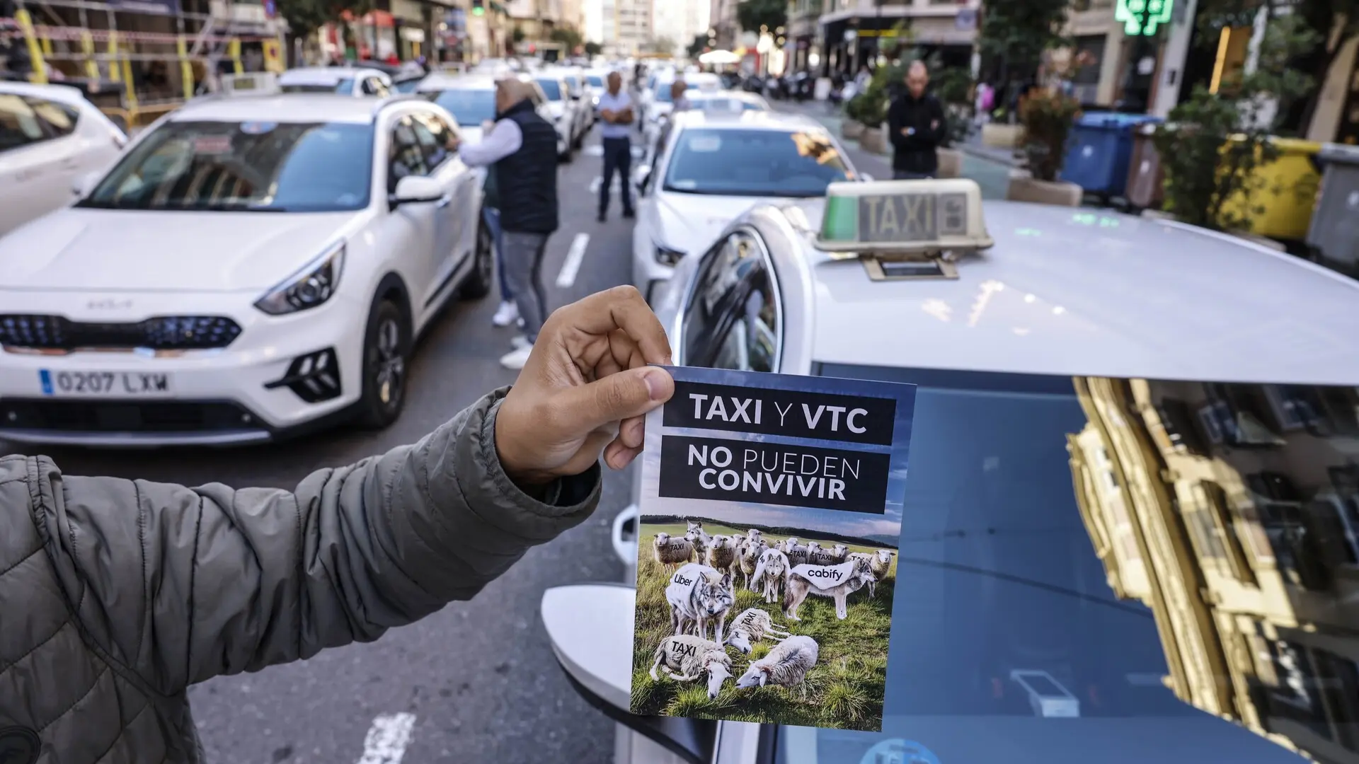 Los taxistas de la Comunitat Valenciana convocan un paro el día 25 de febrero