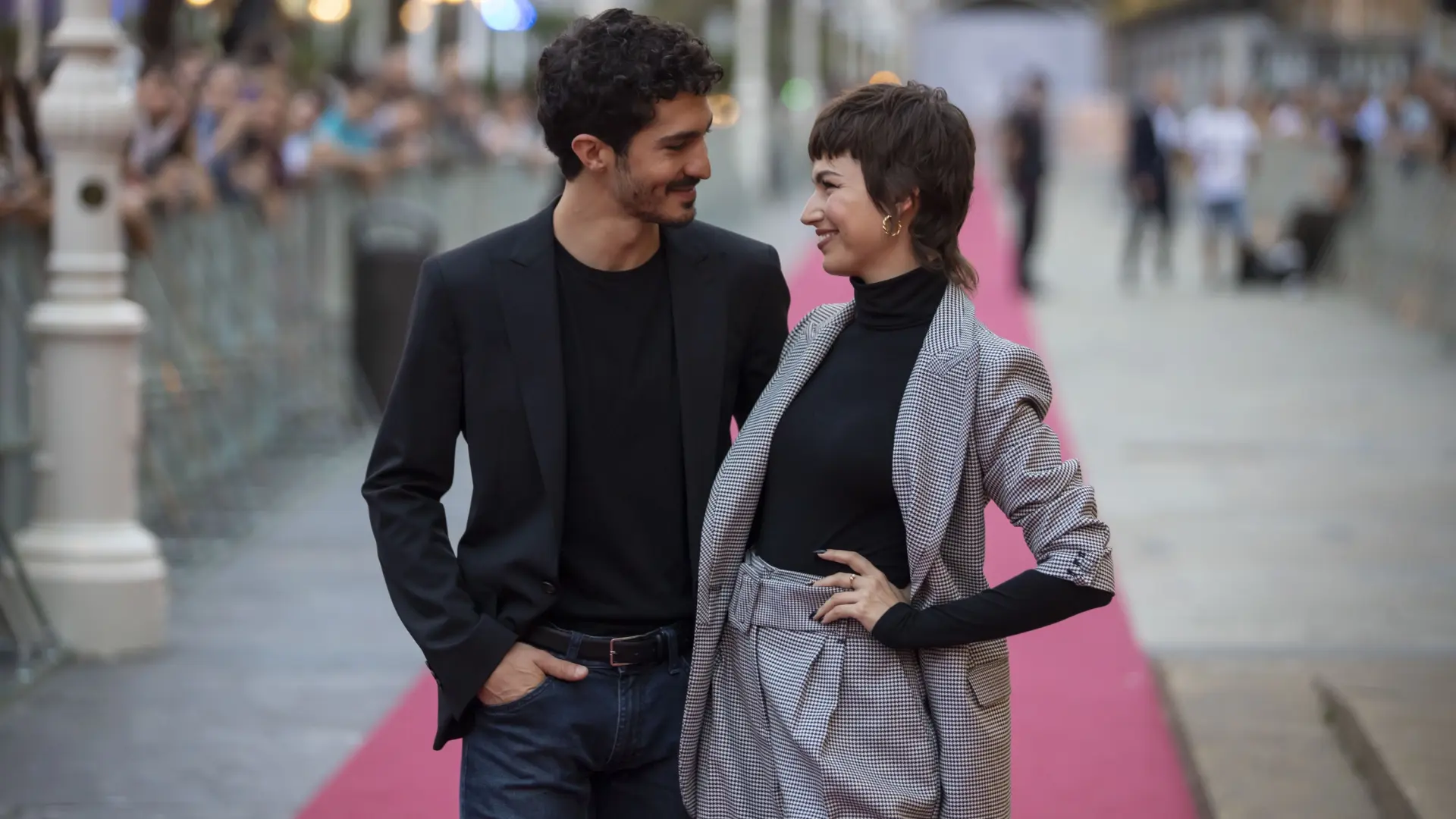 Úrsula Corberó y Chino Darín rompen con la tradición familiar con el nombre para su hijo