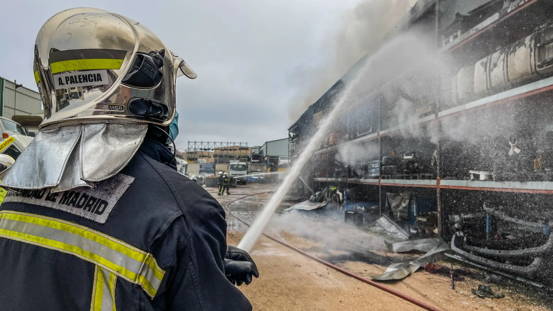 El año más intenso que han vivido los bomberos de Madrid: 57 salidas diarias, con récord por las tormentas y el apagón
