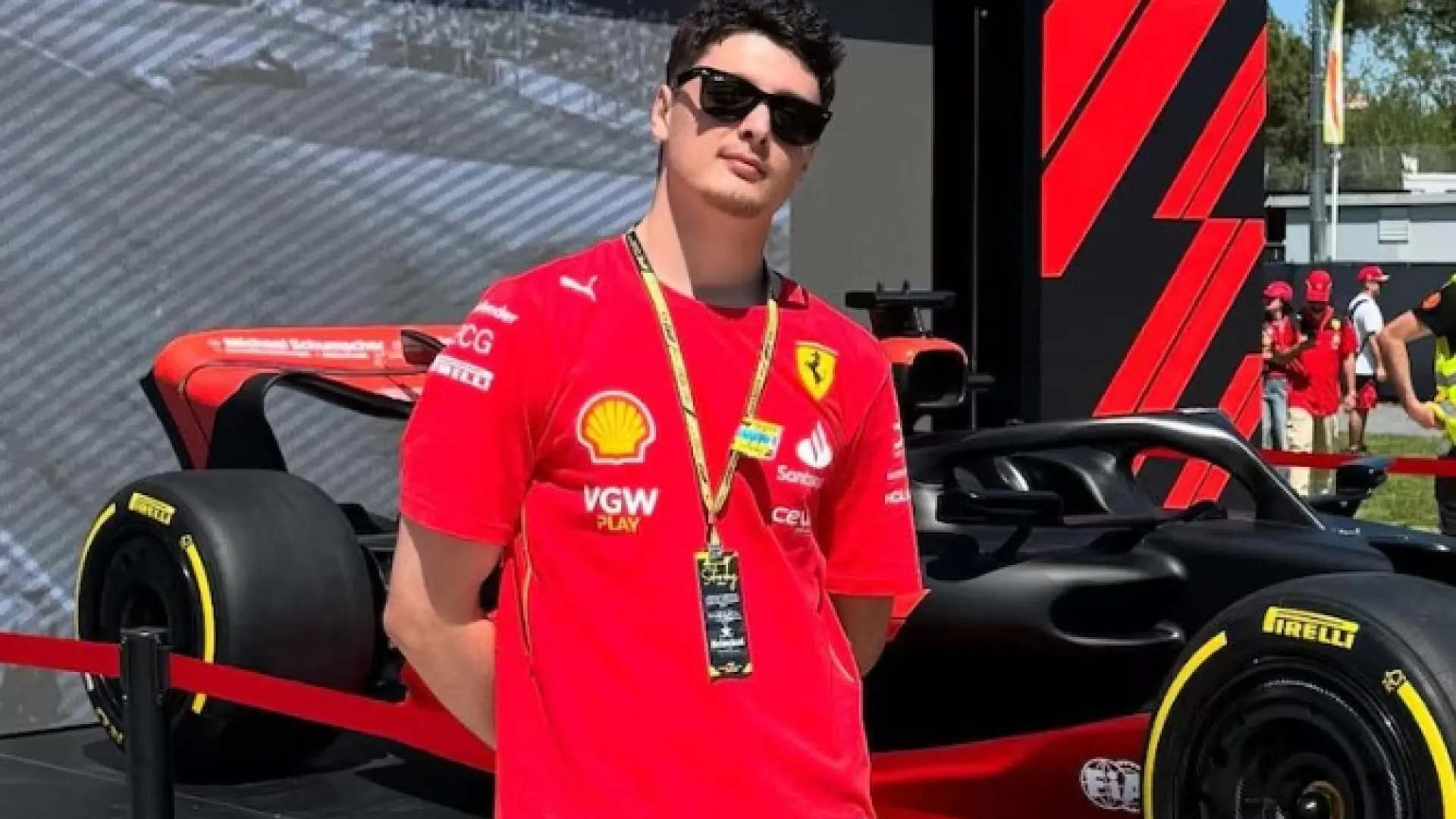 Muere Damiano Alberti, 'influencer' italiano de 23 años, tras años de lucha contra el cáncer