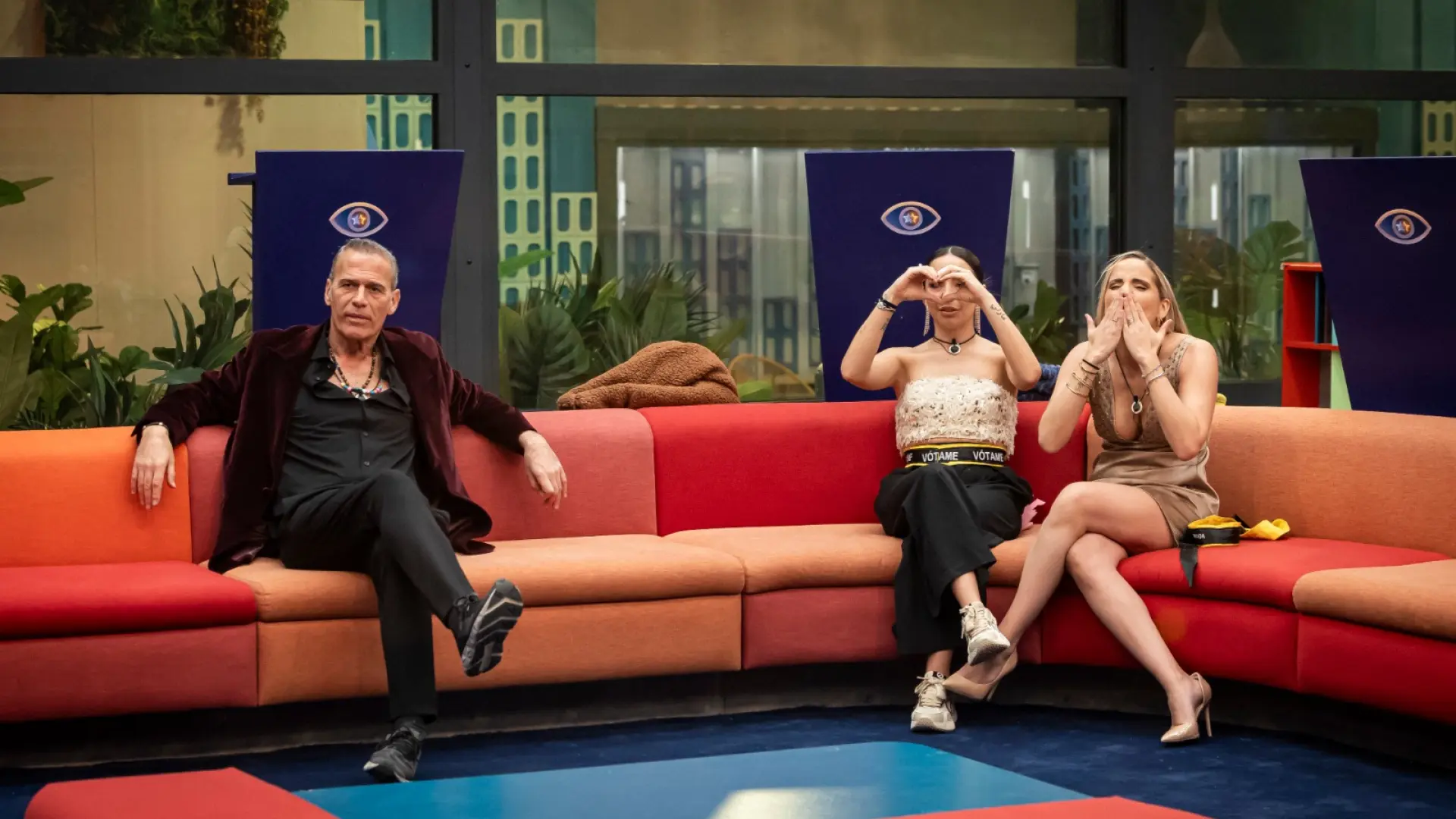 Anita, Carlos y Gloria se juegan los 50.000 euros del premio de 'Gran Hermano Dúo' en la final de esta noche